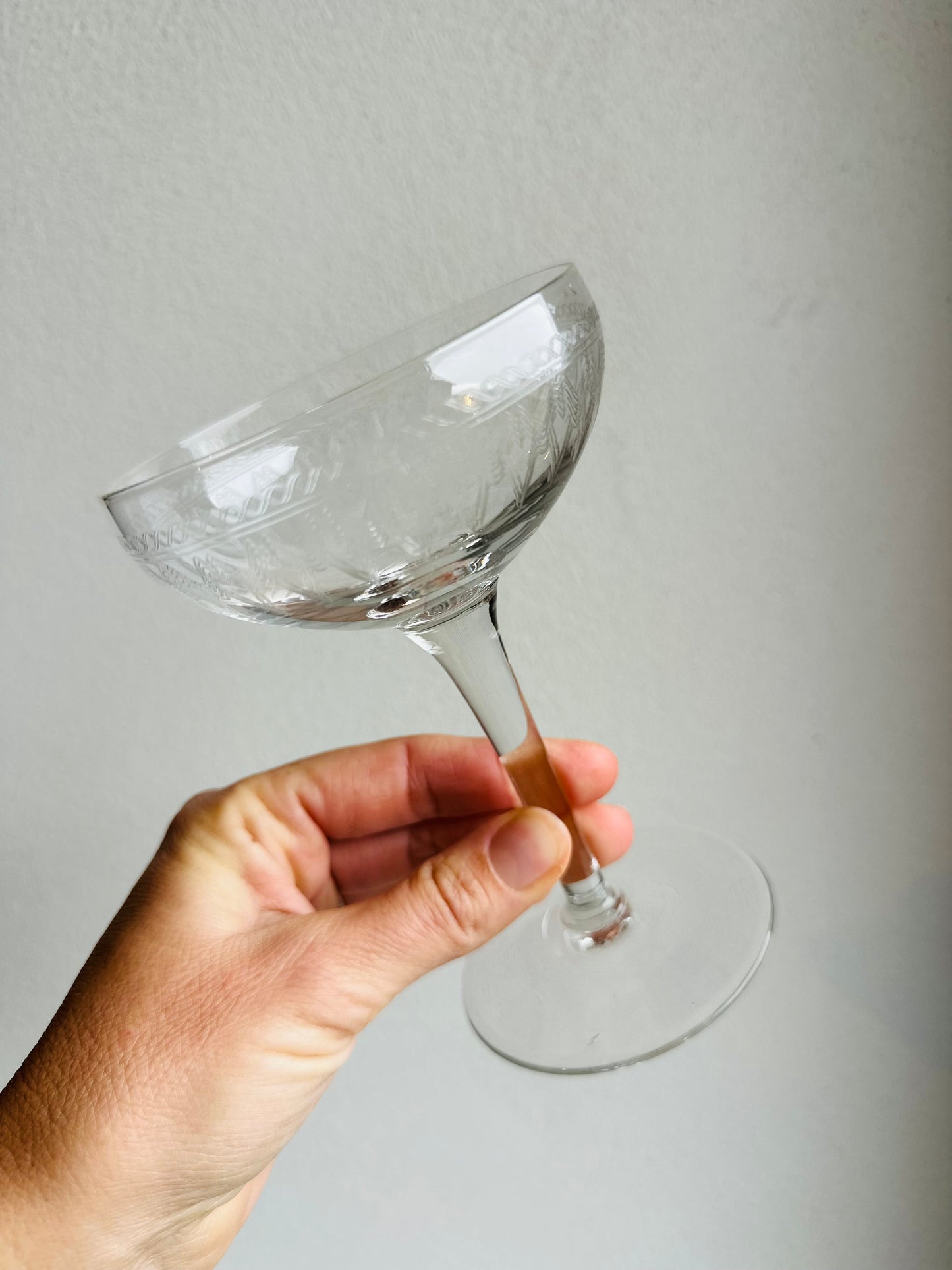7 coupes à champagne en verre De Raymonde à Zoé