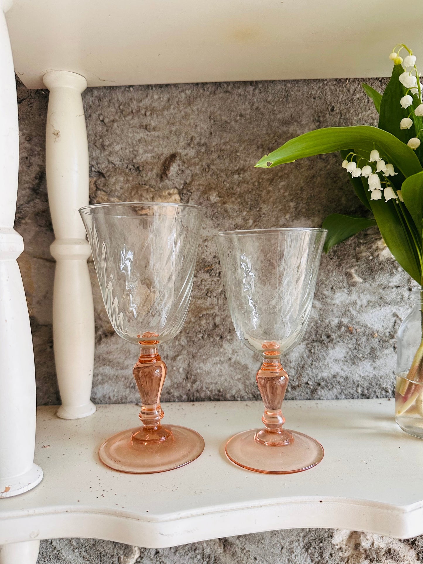 Ensemble de 8 verres à pied rosés De Raymonde à Zoé