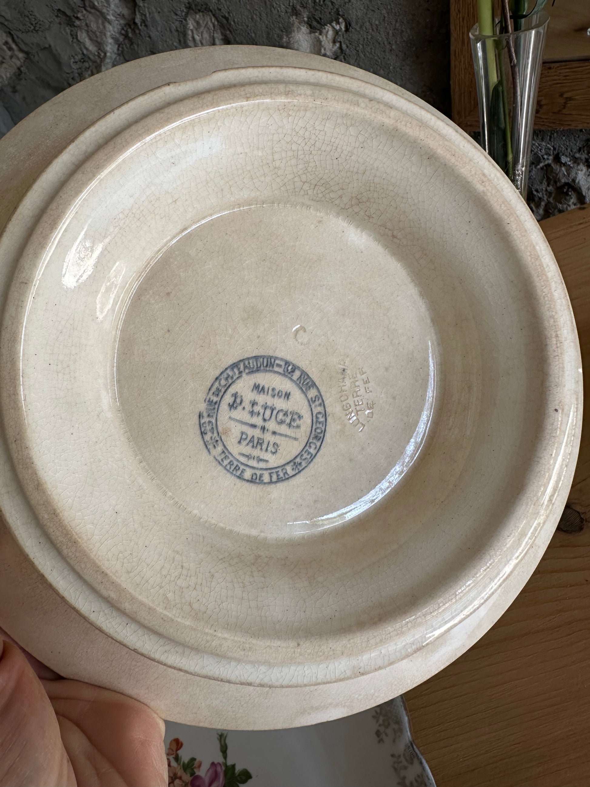 Plat pied douche en terre de fer De Raymonde à Zoé