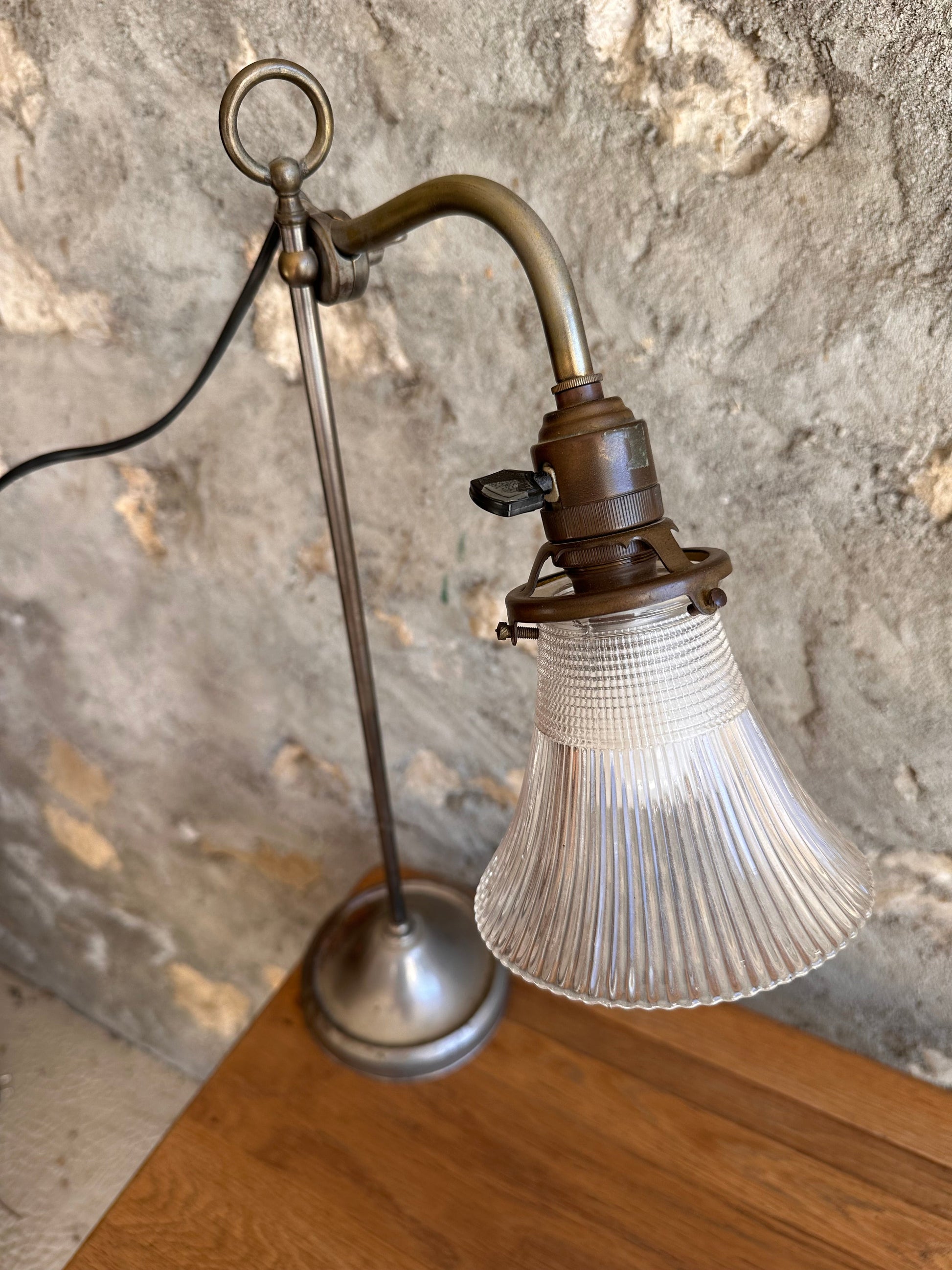 Lampe sur pied vintage années 30 De Raymonde à Zoé