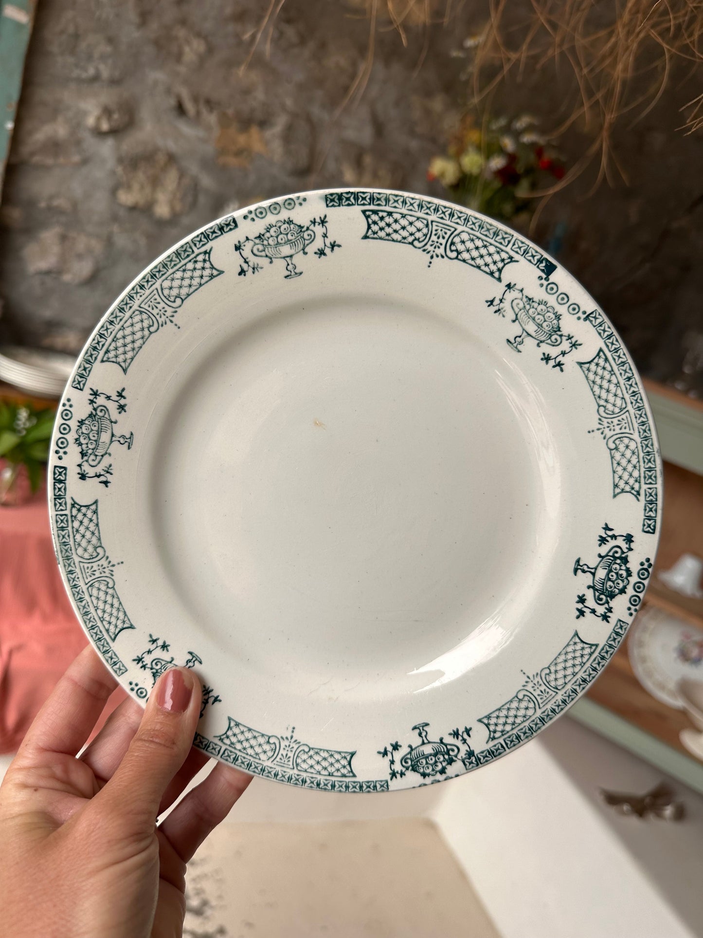 Ensemble de 6 assiettes plates terre de fer De Raymonde à Zoé