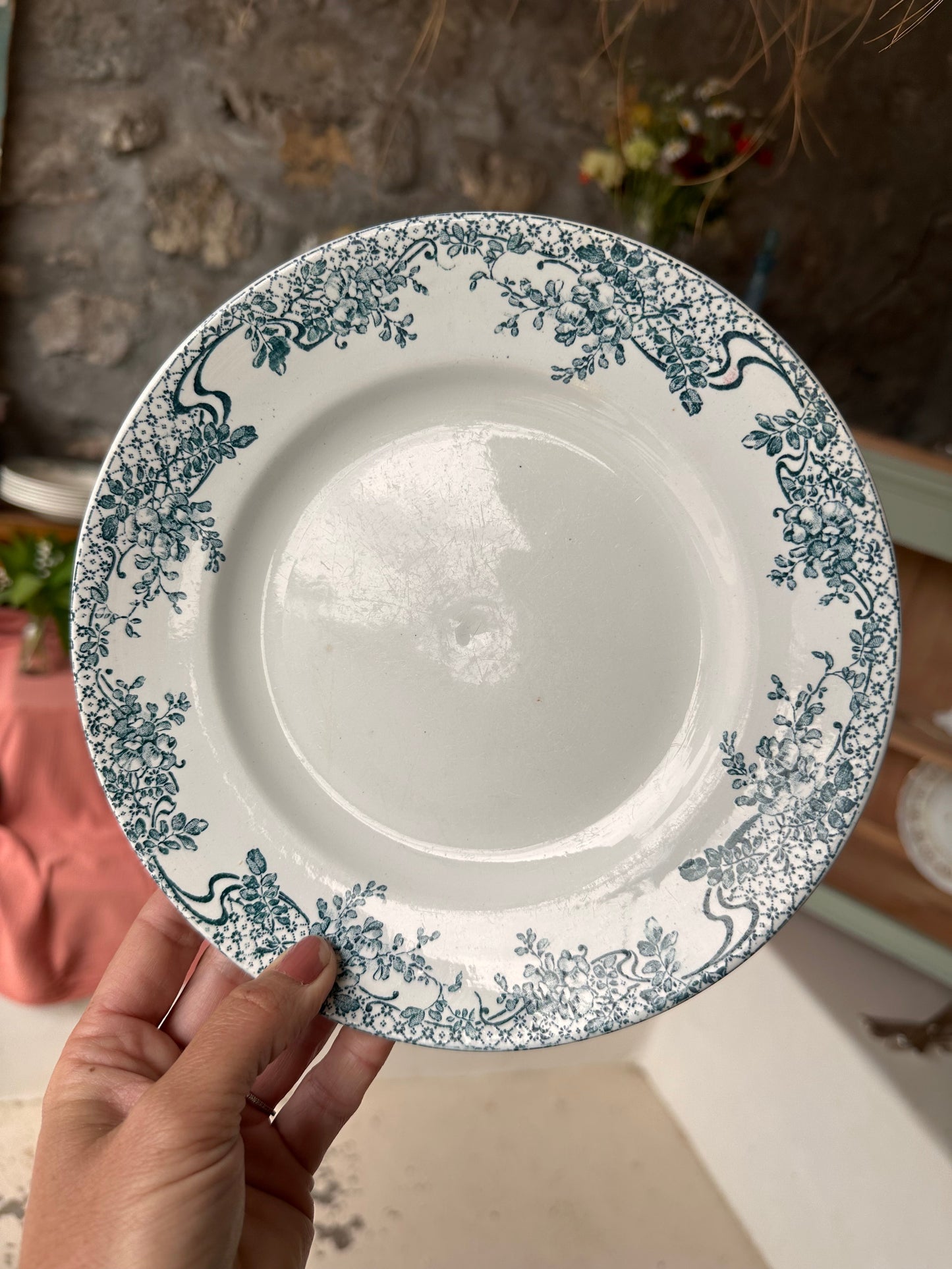 Ensemble de 6 assiettes plates terre de fer De Raymonde à Zoé