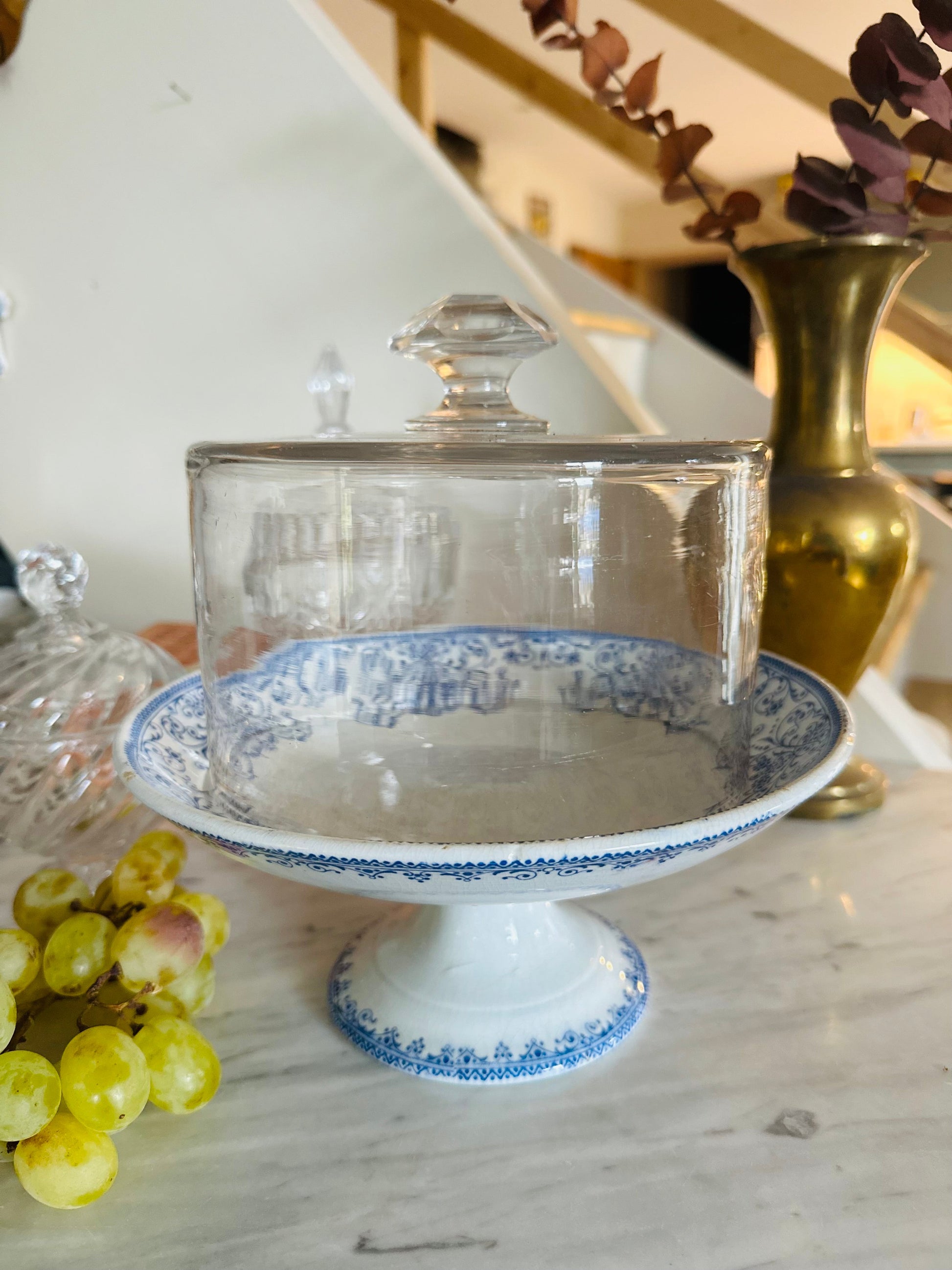 Cloche à fromages ou gâteaux en cristal De Raymonde à Zoé