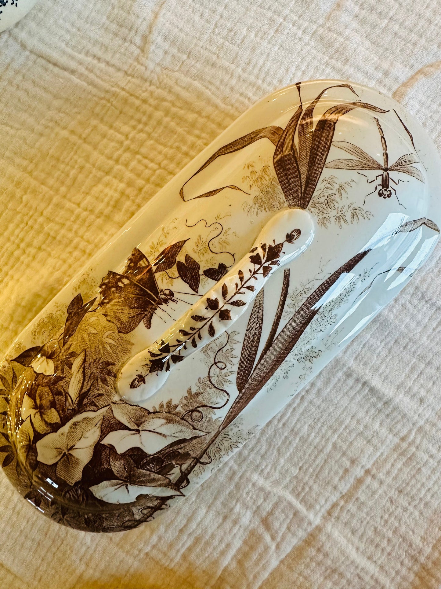 Porte savon ancien en terre de fer De Raymonde à Zoé