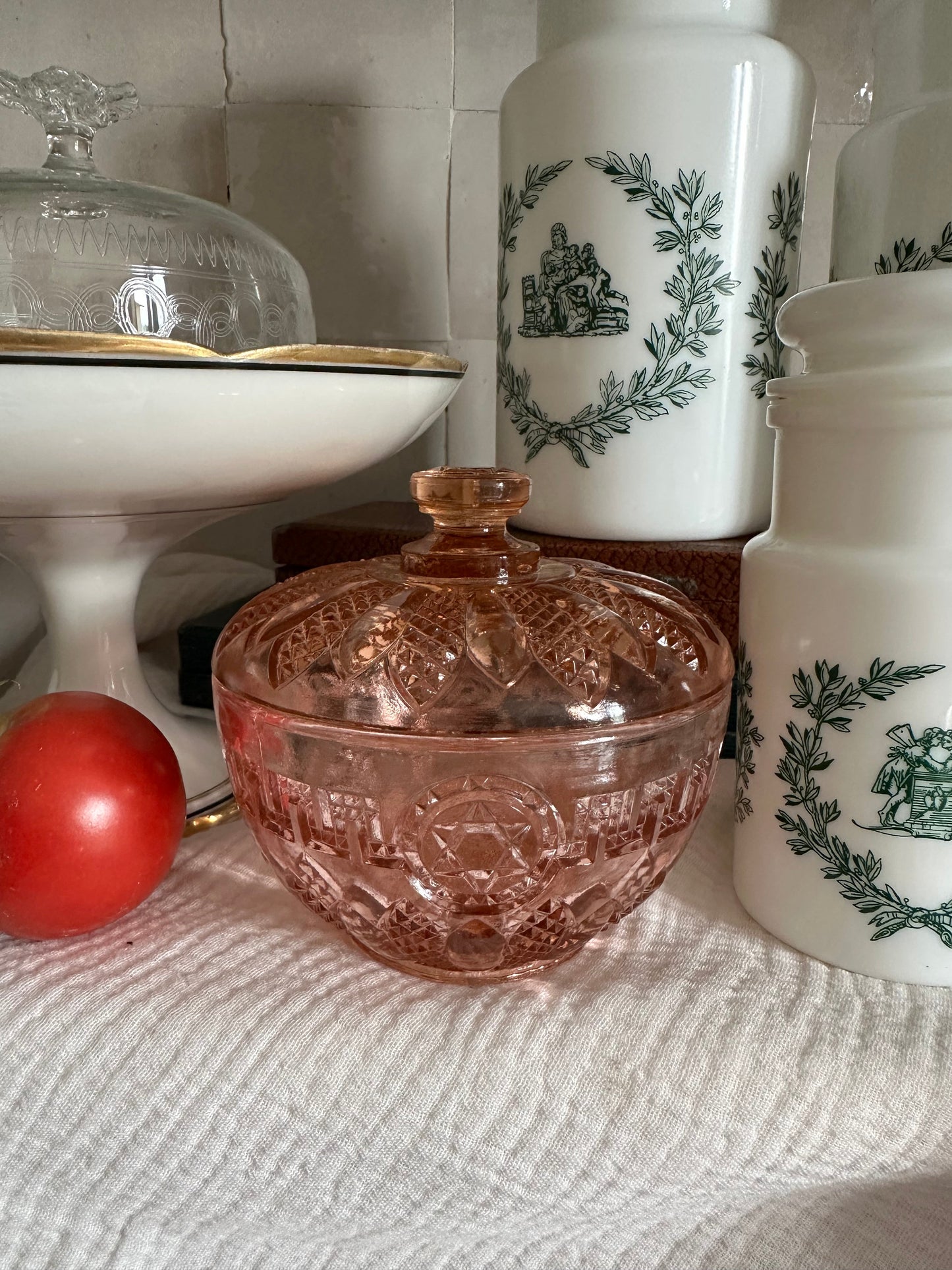 Boite à bijoux en verre rosée De Raymonde à Zoé