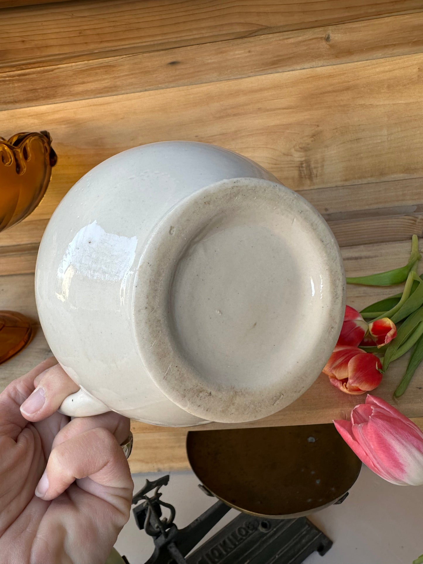 Ancien pichet a eau en céramique beige De Raymonde à Zoé