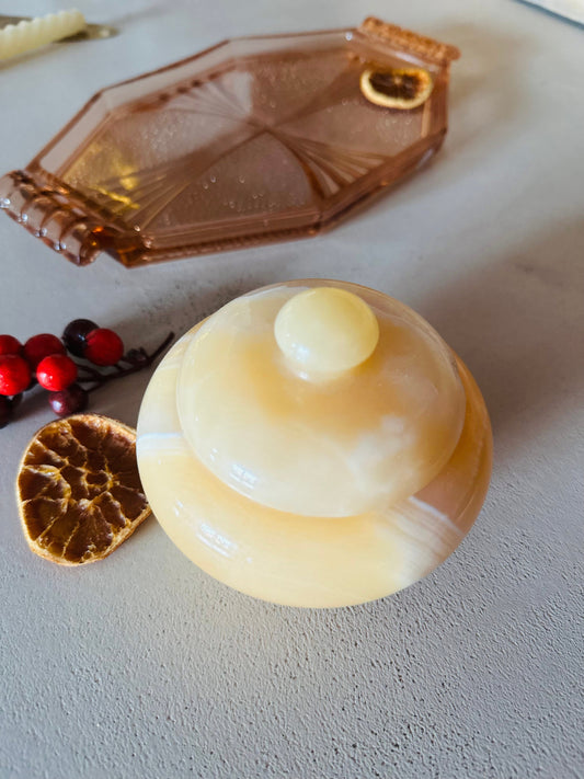 Boite à bijoux en albâtre De Raymonde à Zoé