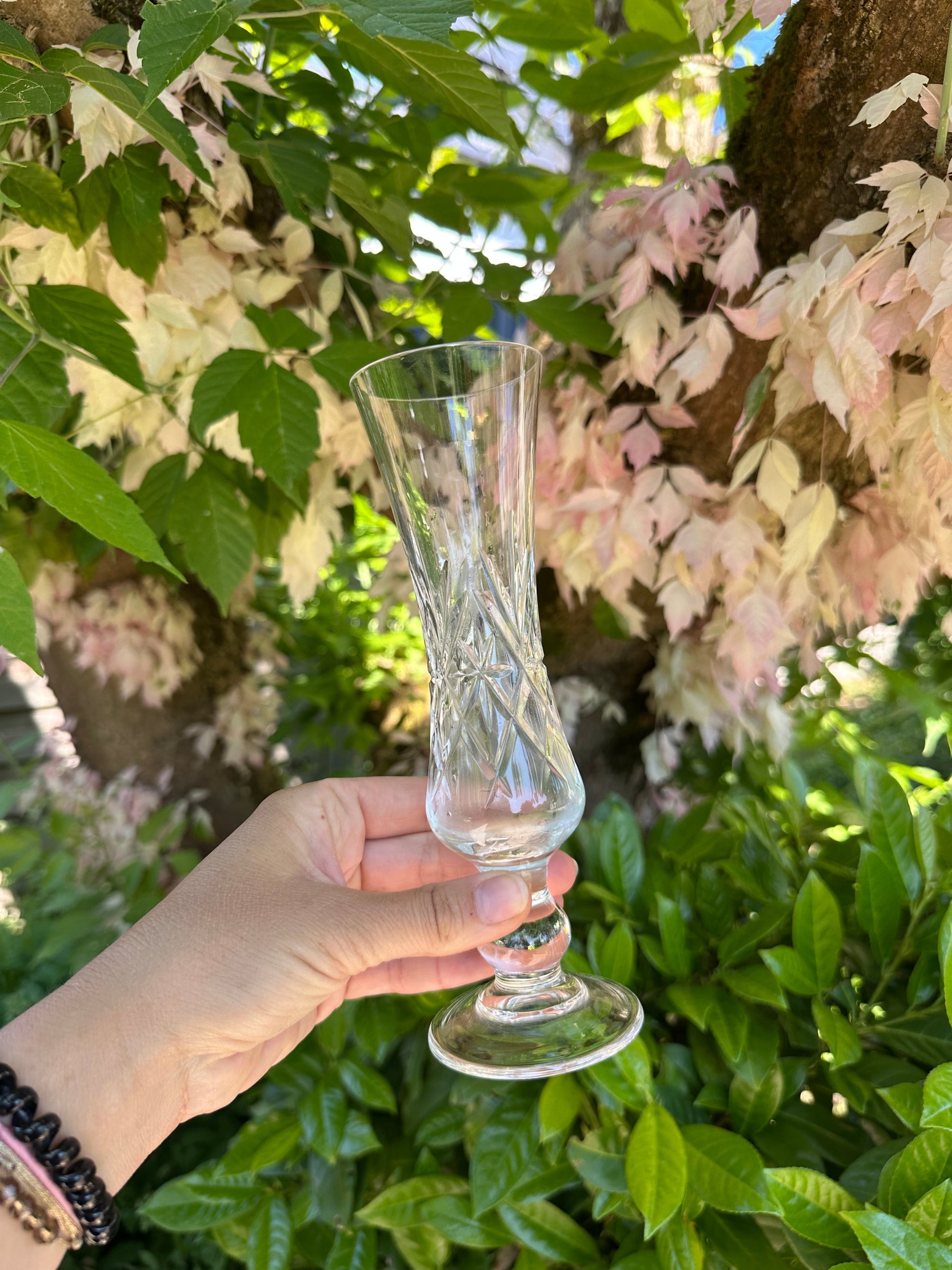 Trio de vases vintage en verre et cristal De Raymonde à Zoé