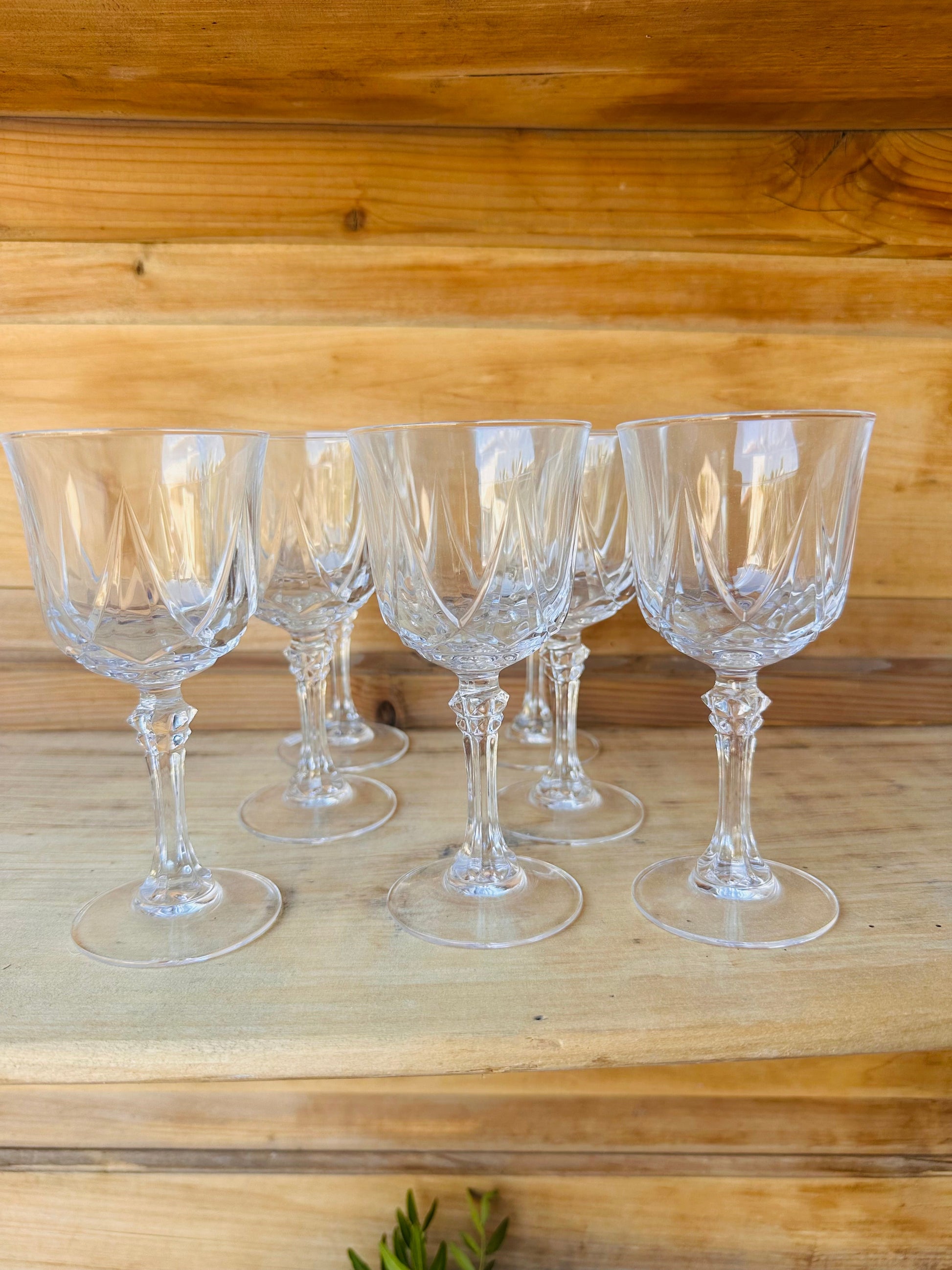 Ensemble de 7 verres à pied De Raymonde à Zoé