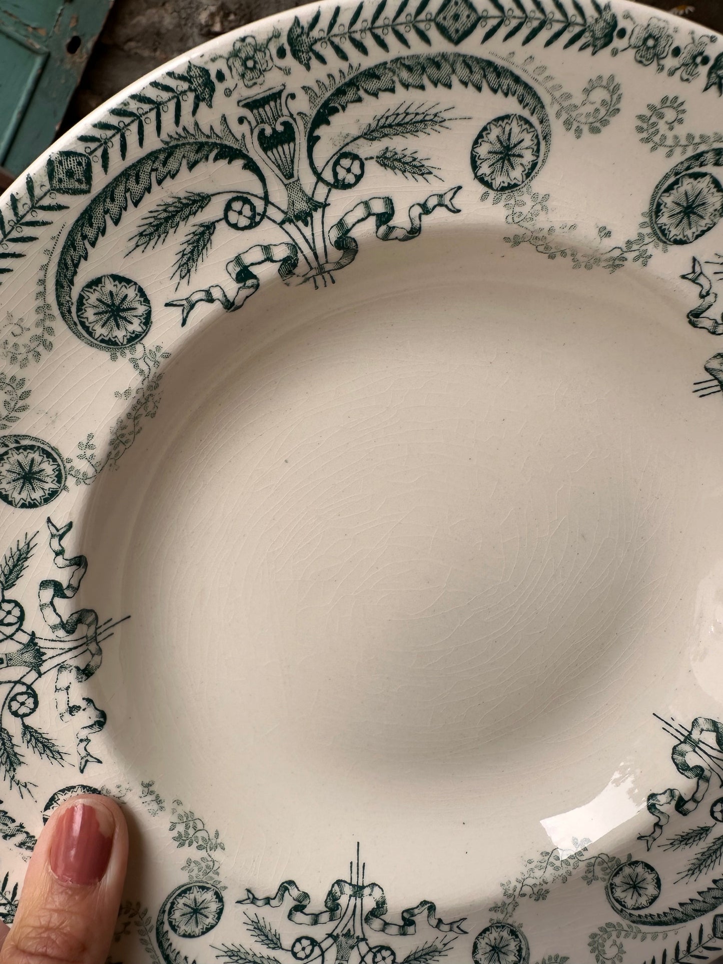 Ensemble de 10 assiettes creuses terre de fer Longwy De Raymonde à Zoé