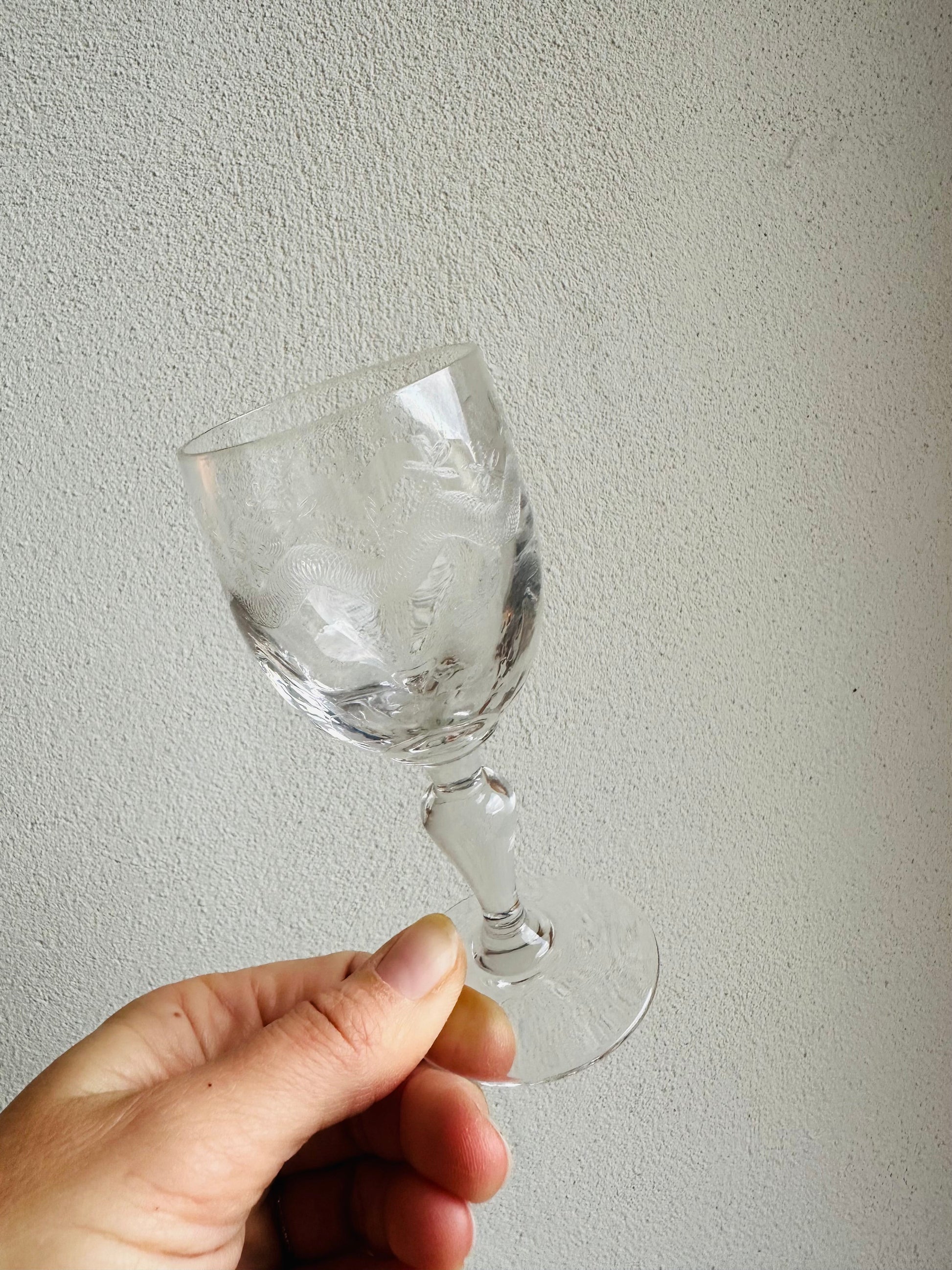 Ensemble de 4 verres à liqueur en verre gravé De Raymonde à Zoé