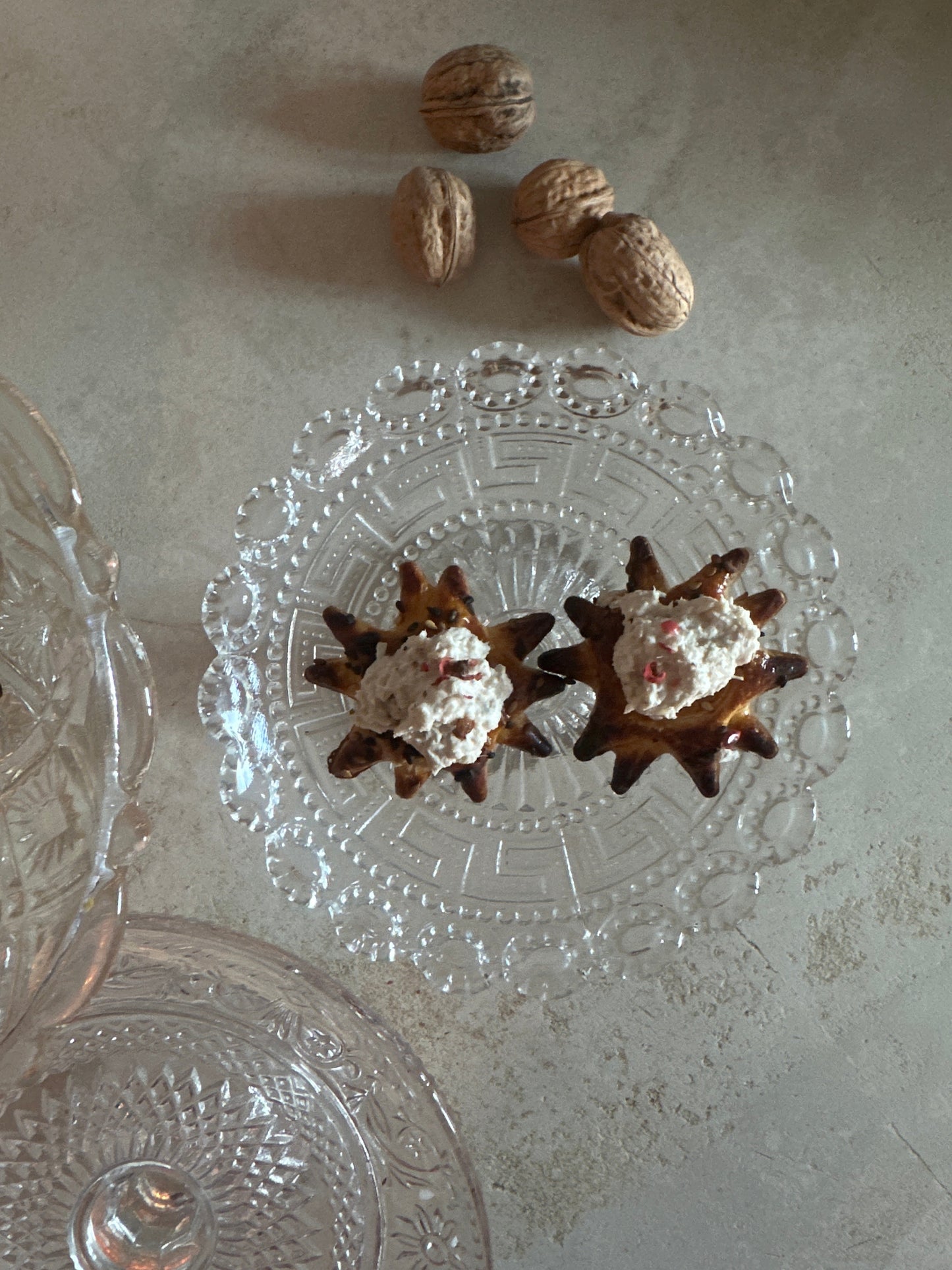 Petit compotier en verre moulé vintage De Raymonde à Zoé