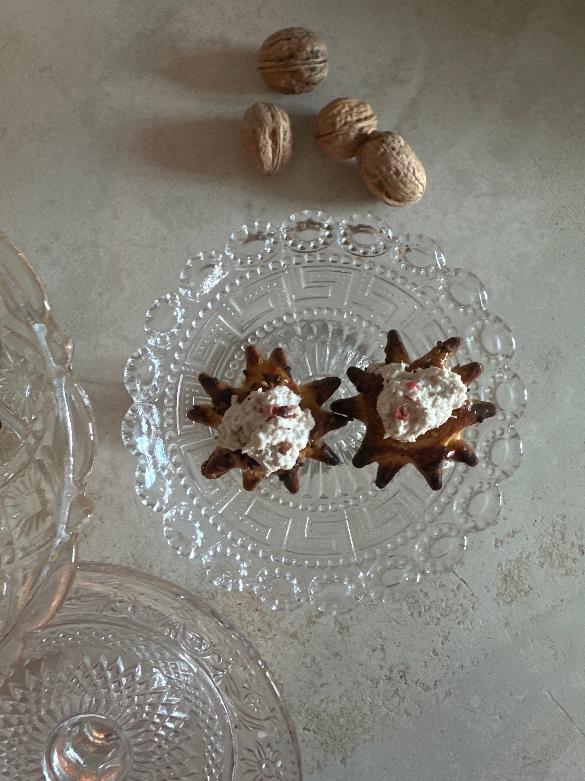 Petit compotier en verre moulé vintage De Raymonde à Zoé