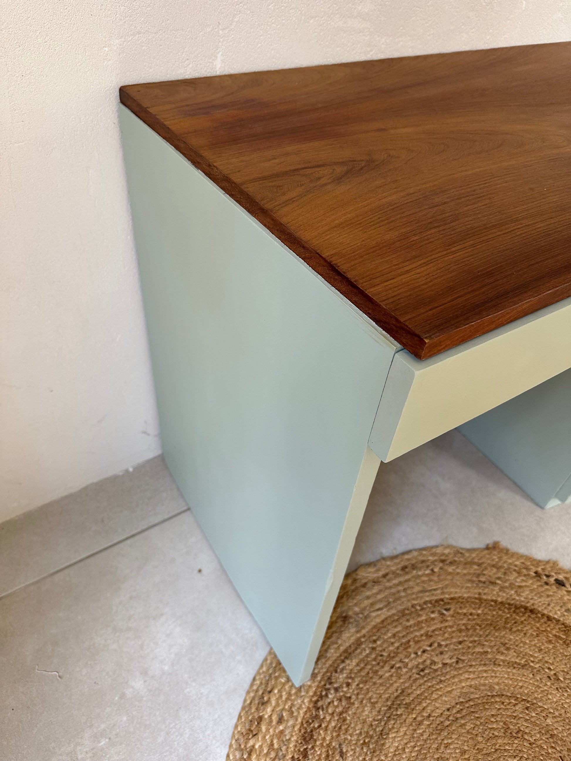 Bureau vintage relooké De Raymonde à Zoé