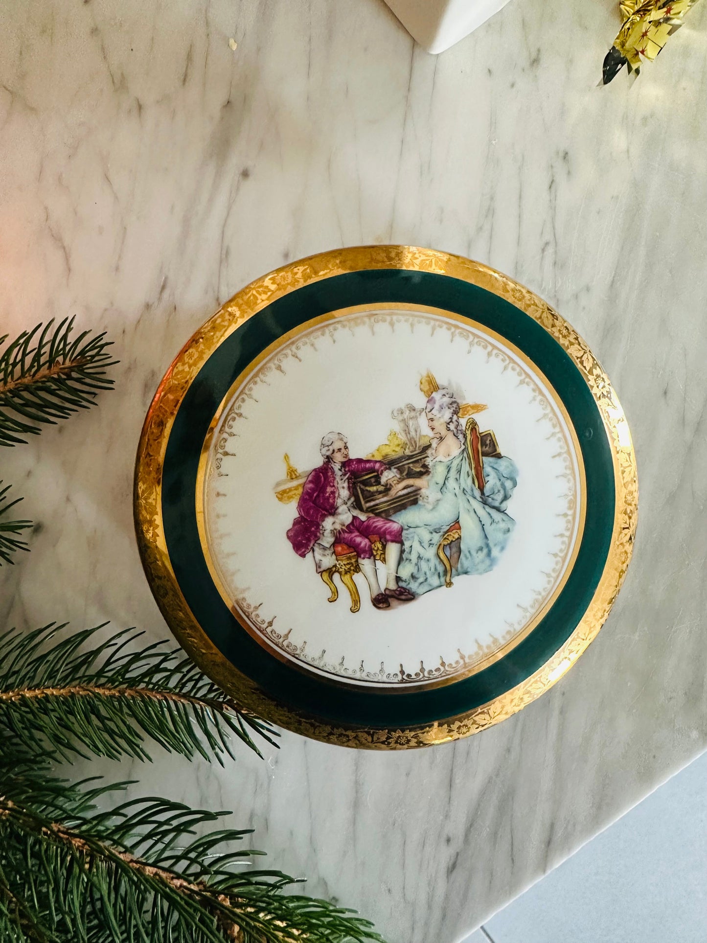 Boite à bijoux en porcelaine de Limoges De Raymonde à Zoé