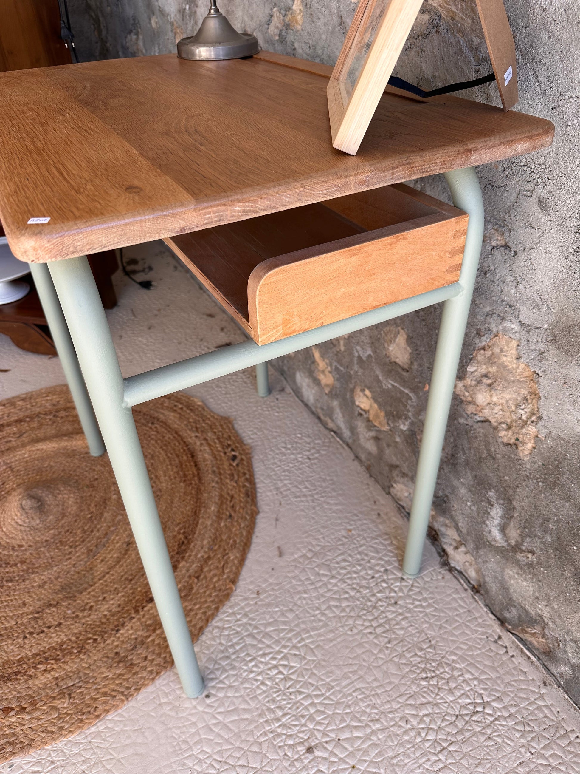Bureau d’écolier vintage relooké De Raymonde à Zoé