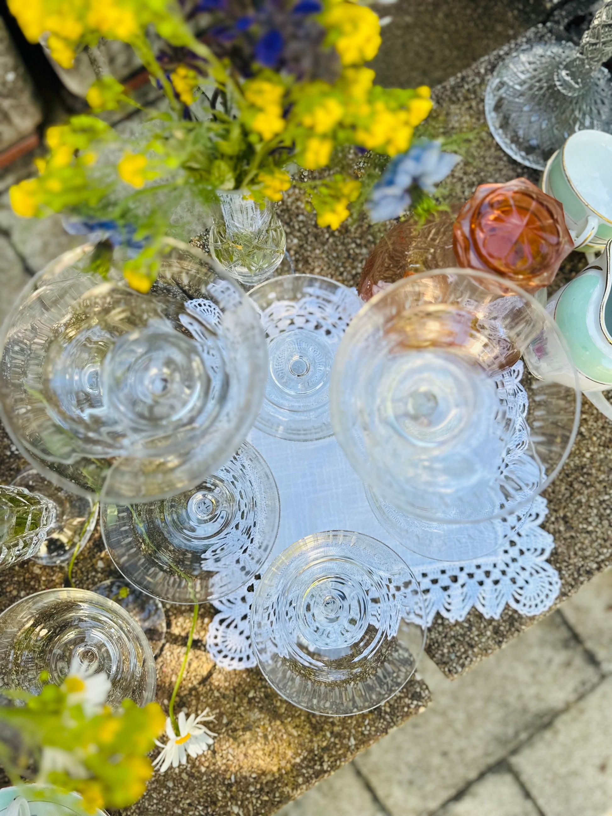 10 coupes à champagne en cristal ciselé De Raymonde à Zoé