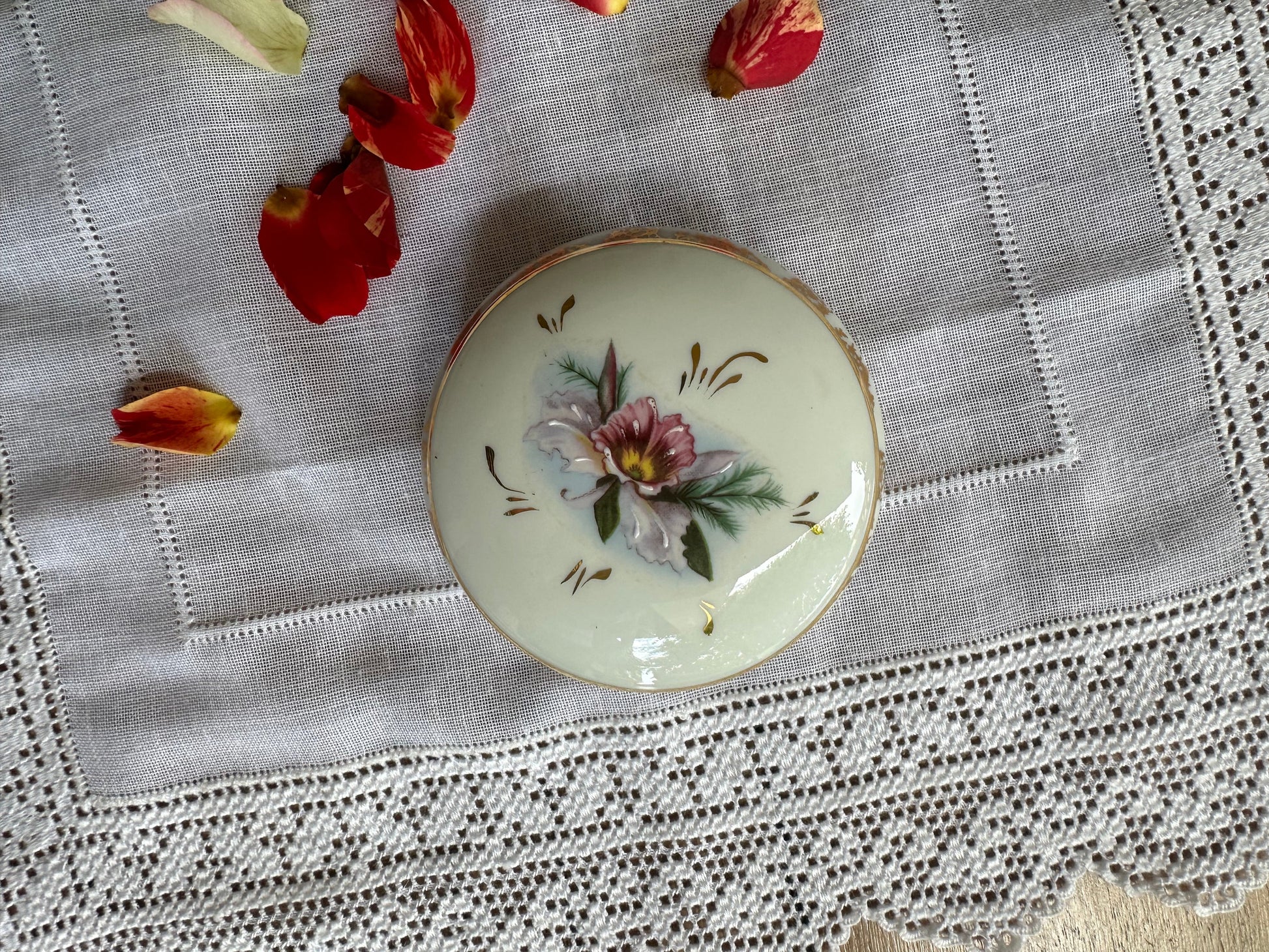 Boite à bijoux en porcelaine De Raymonde à Zoé