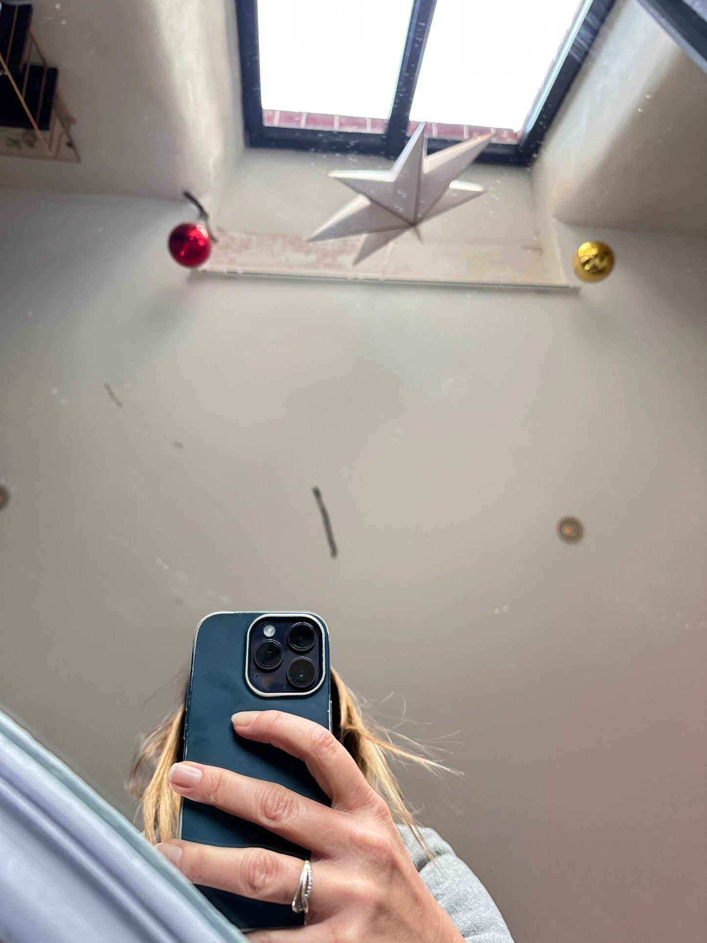 Miroir de style baroque gris-bleu