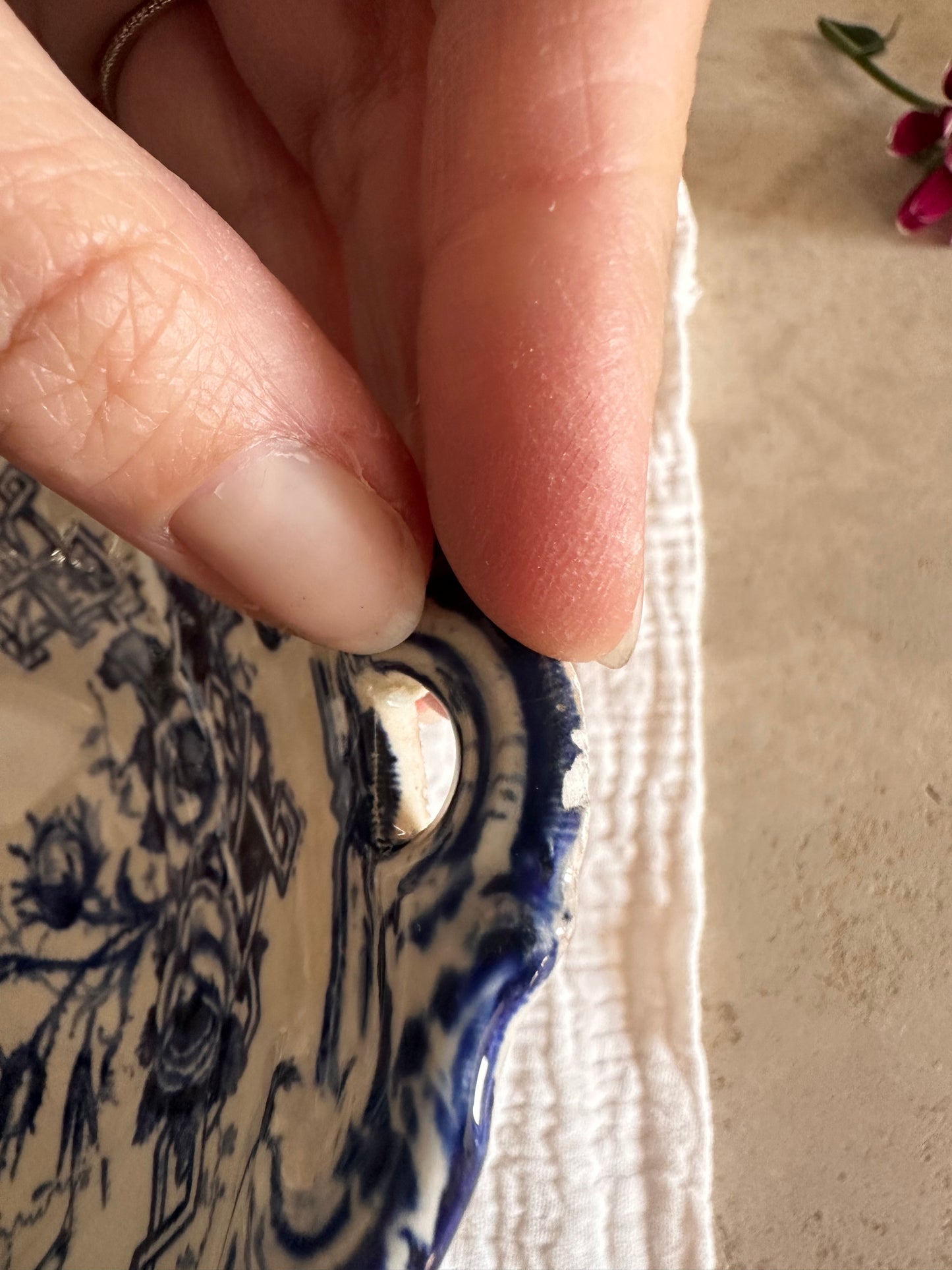 Saucière ancienne 19e siècle Creil & Montereau