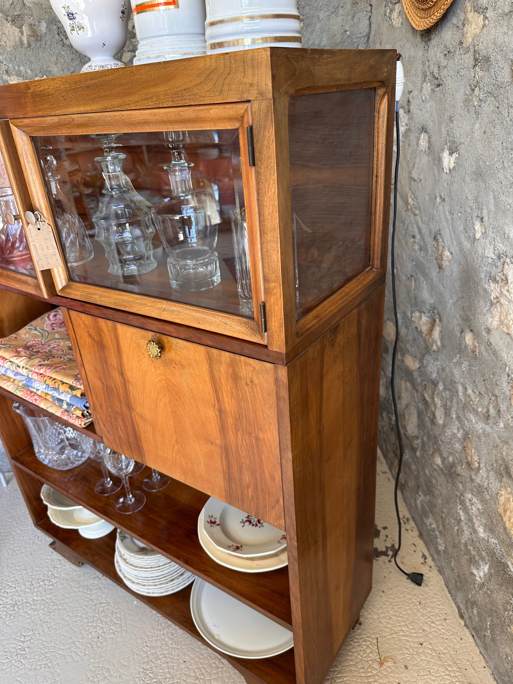 Vitrine années 50 De Raymonde à Zoé