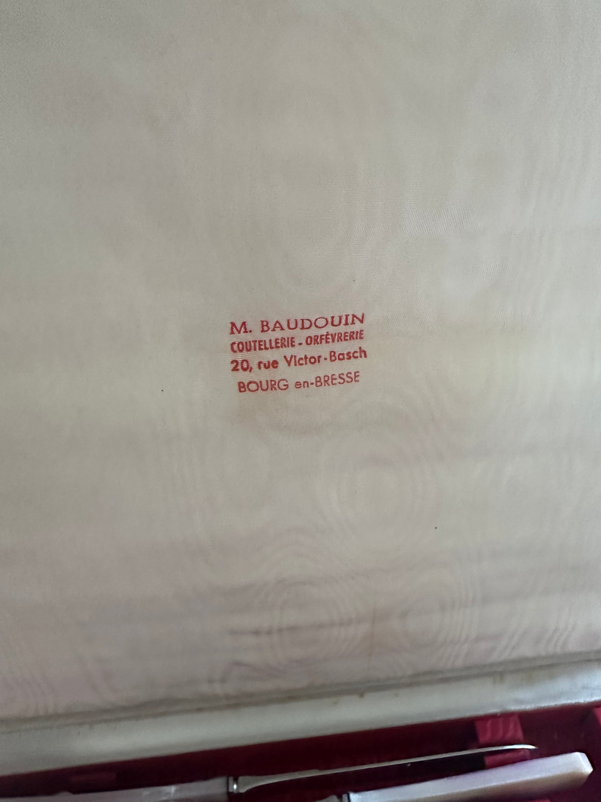 Ensemble de 24 couteaux vintage dans leur étui De Raymonde à Zoé