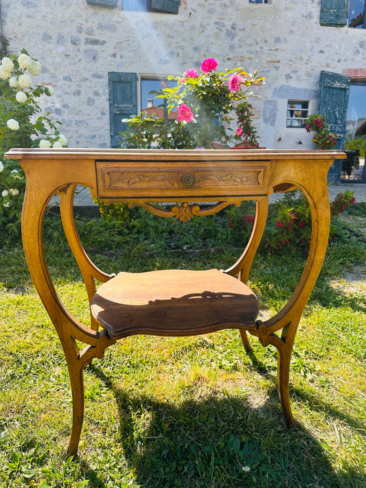 Meuble d’appoint en noyer De Raymonde à Zoé