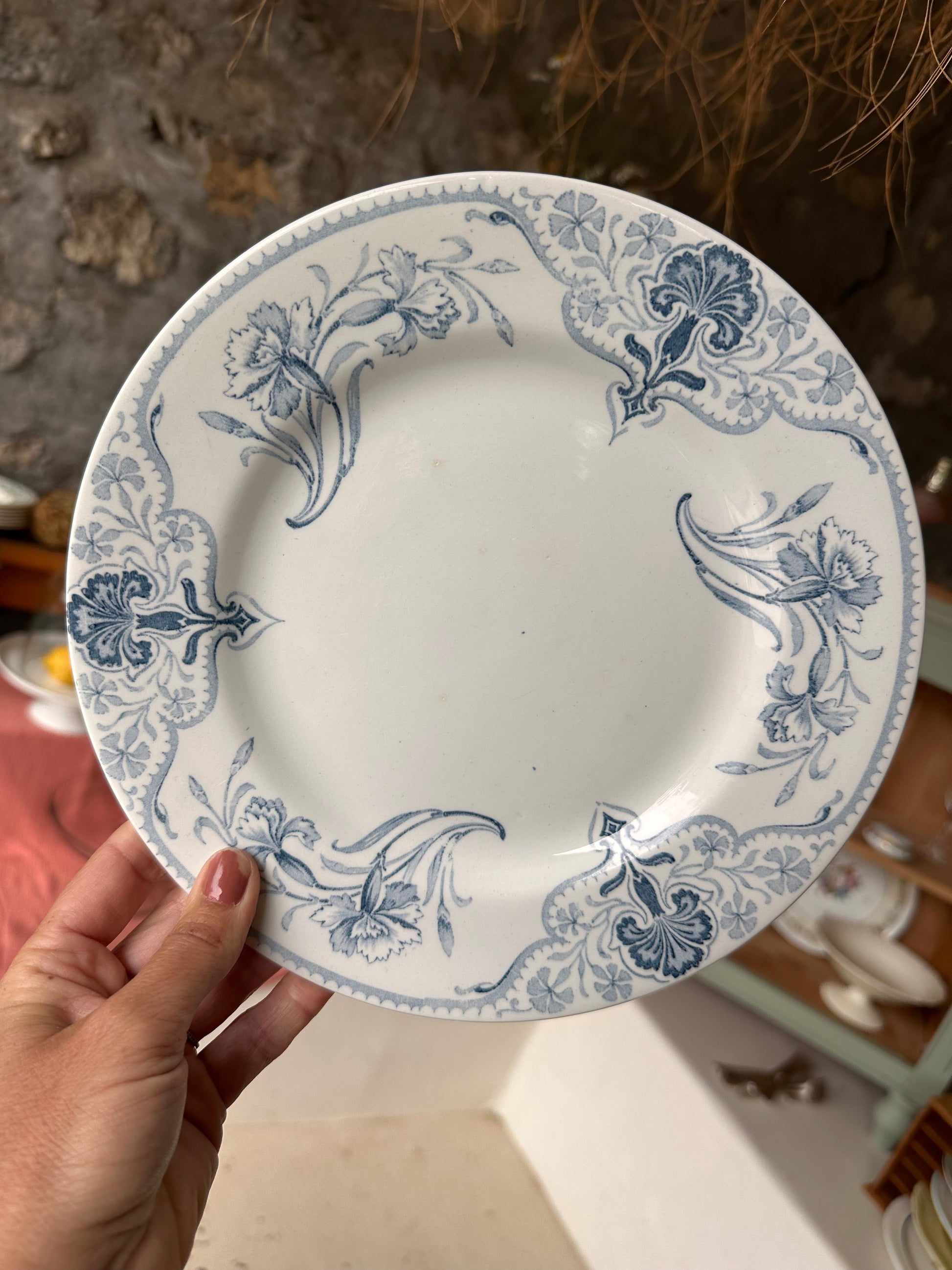 Ensemble de 6 assiettes plates terre de fer De Raymonde à Zoé