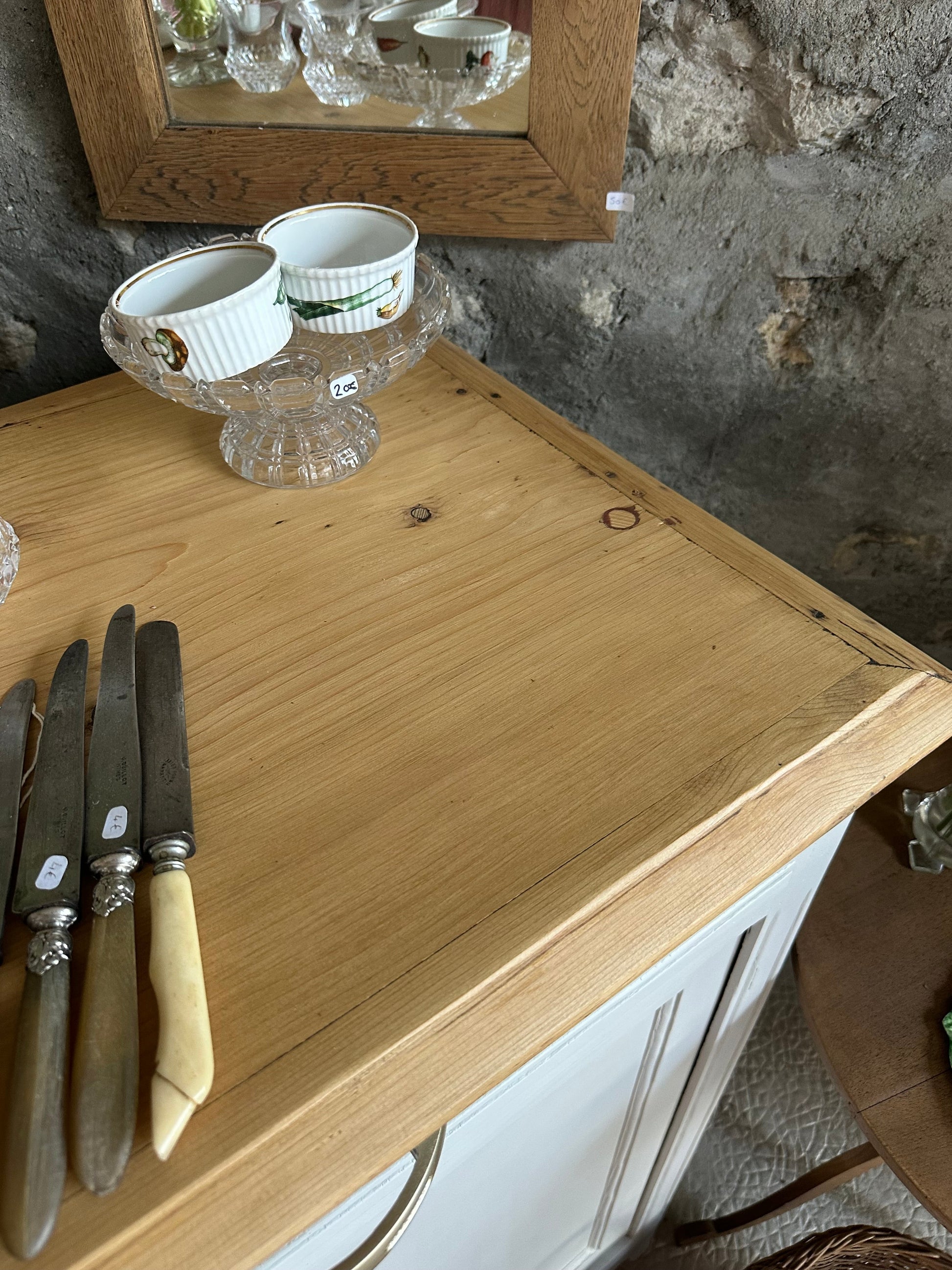 Buffet parisien relooké De Raymonde à Zoé