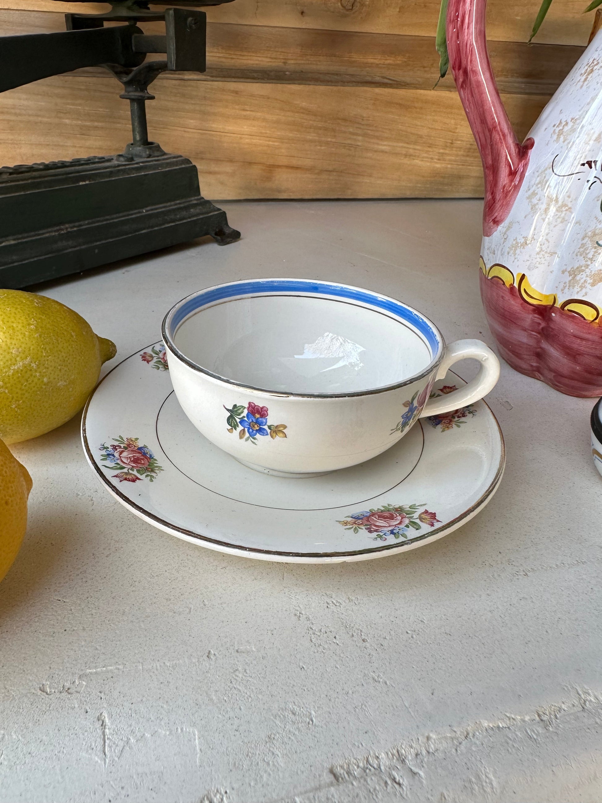 Tasse et soucoupe assortie faïence Sarreguemines De Raymonde à Zoé