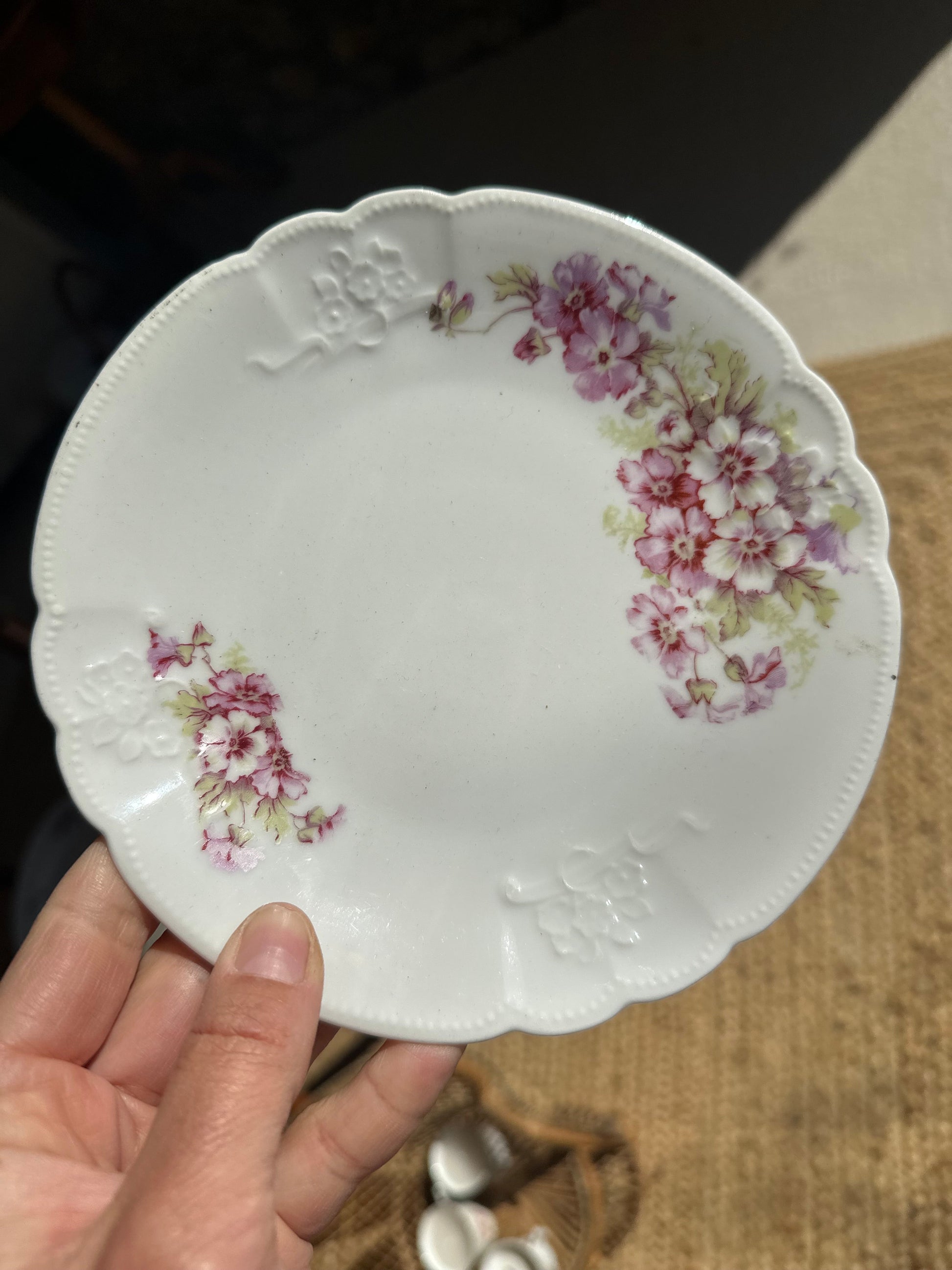 11 assiettes à dessert porcelaine De Raymonde à Zoé