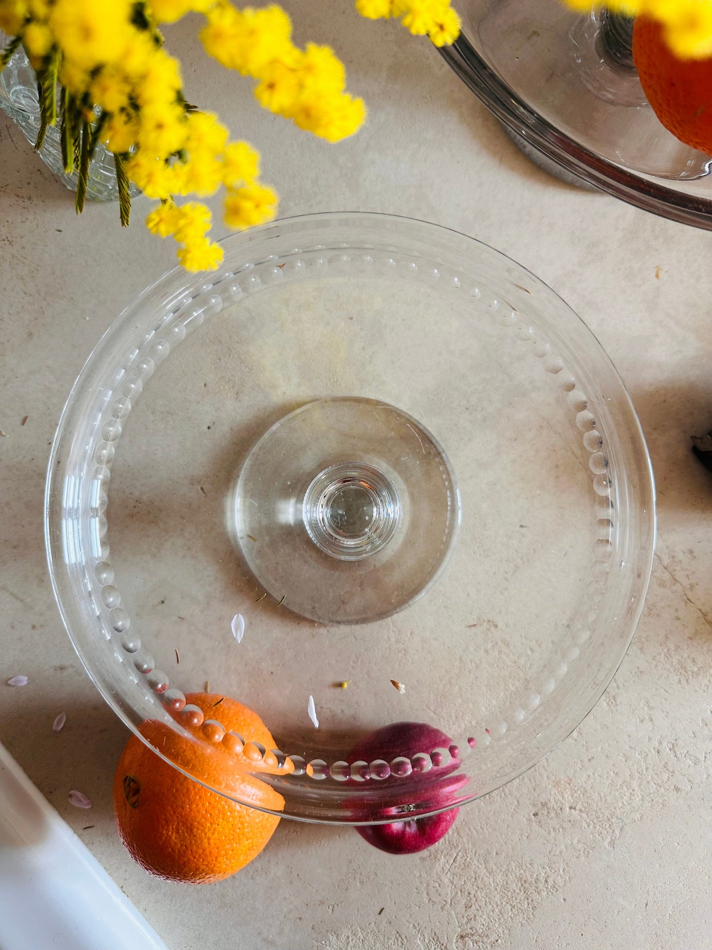 Plat sur pied en cristal De Raymonde à Zoé