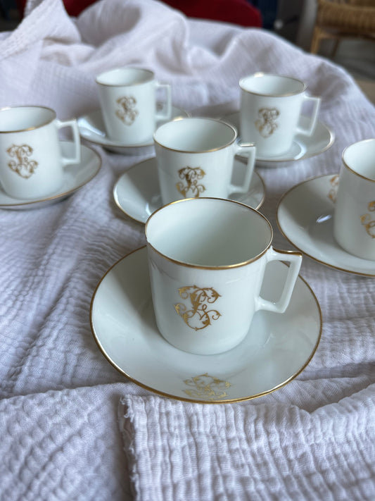 Ensemble de 6 tasses et 6 soucoupes assorties en porcelaine De Raymonde à Zoé