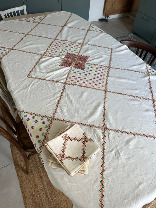 Nappes et 12 serviettes en broderie marocaine De Raymonde à Zoé