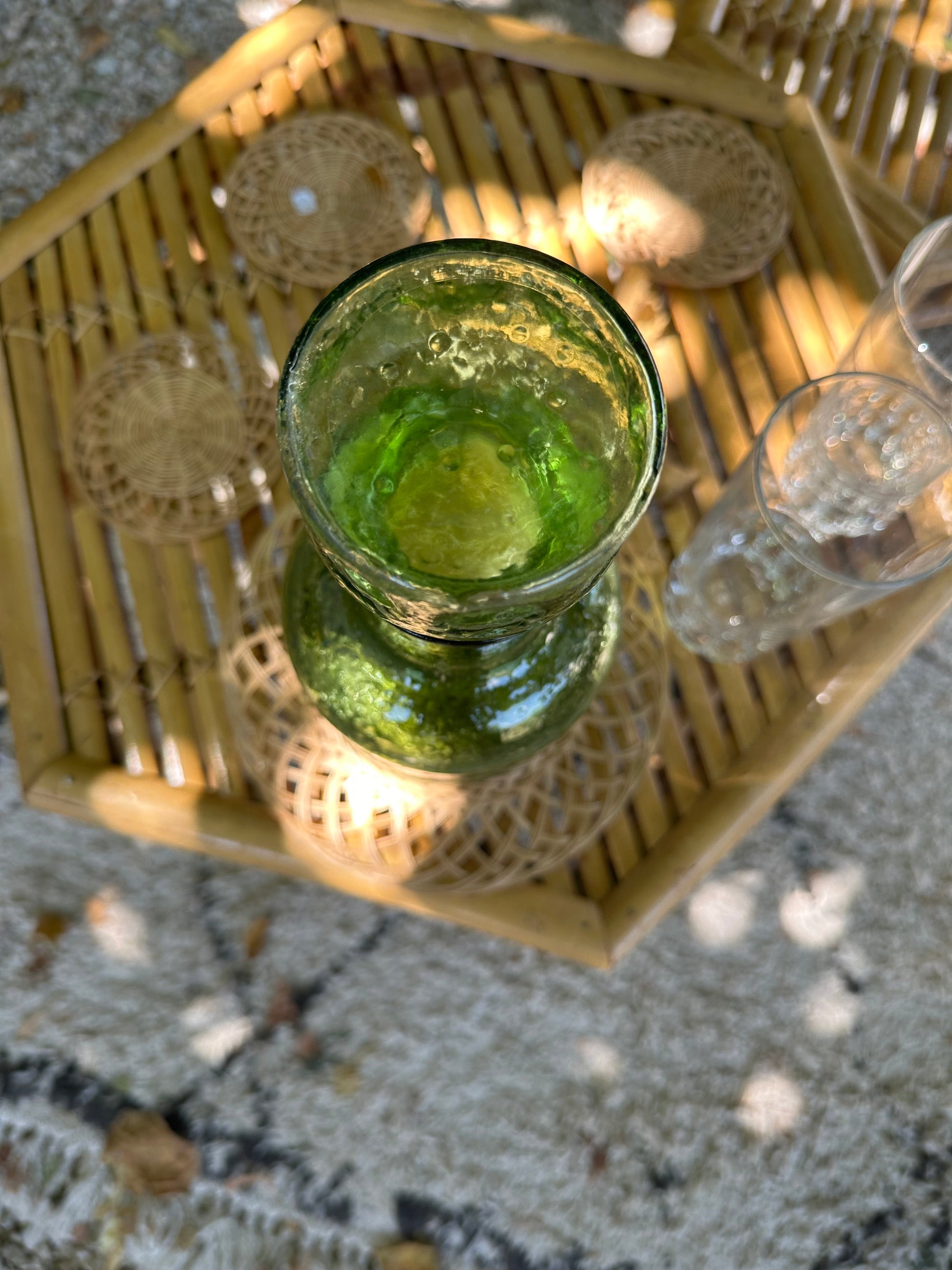 Carafe en verre verte De Raymonde à Zoé