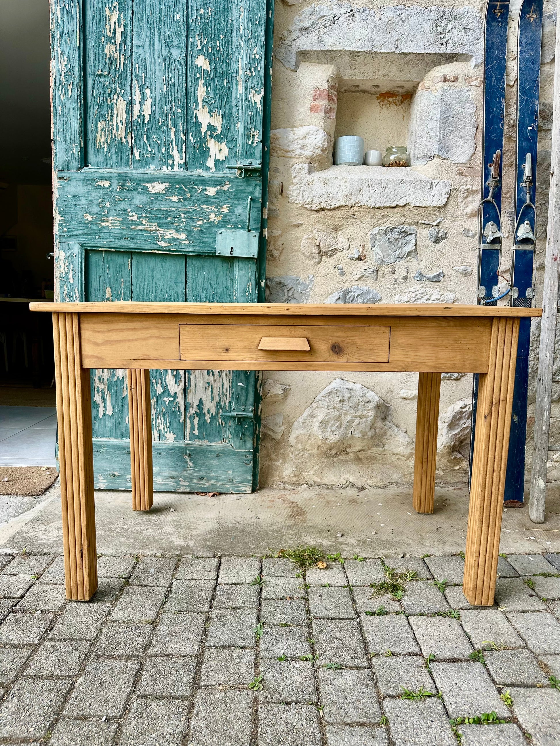 Table En Bois massif vintage De Raymonde à Zoé