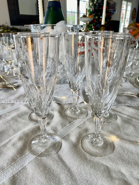 6 flûtes à champagne en verre De Raymonde à Zoé