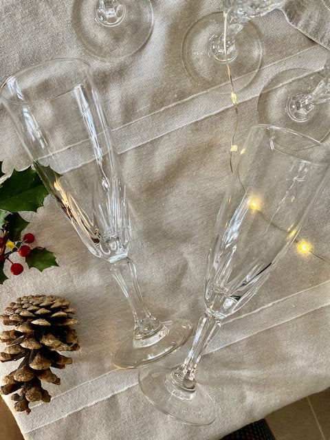 6 flûtes à champagne en verre De Raymonde à Zoé