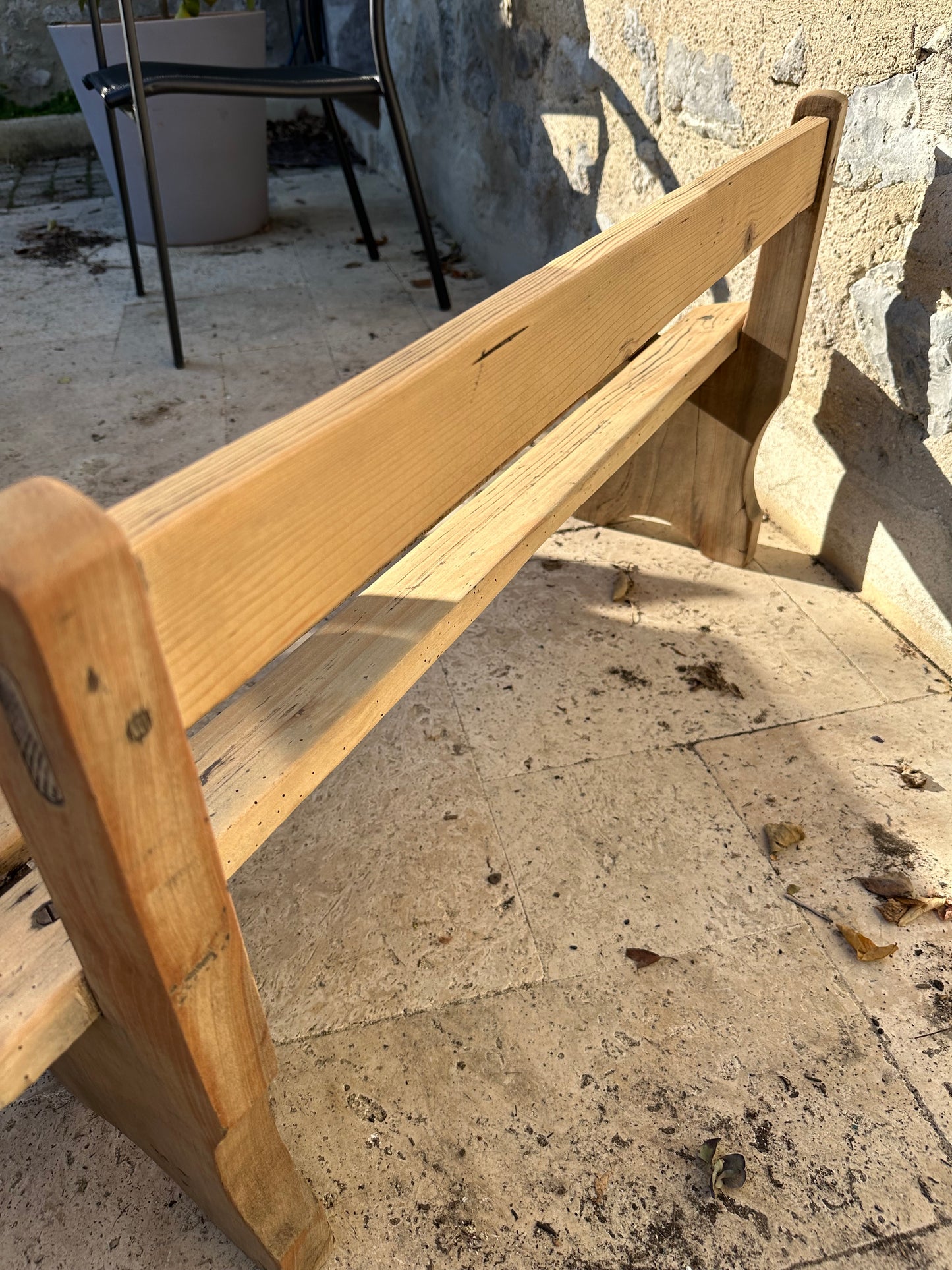 Banc ancien pour enfant De Raymonde à Zoé