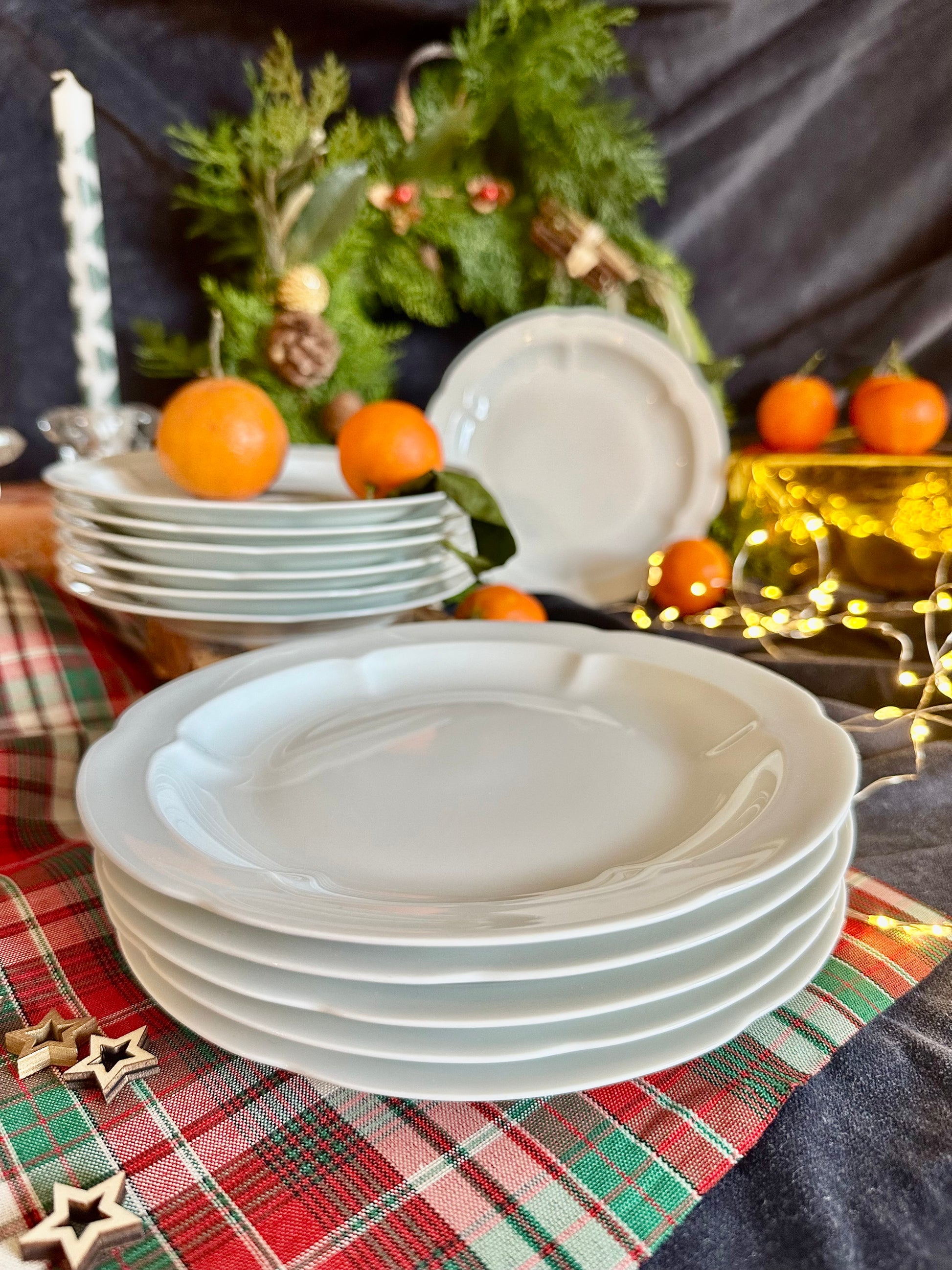 6 assiettes à dessert en porcelaine blanche De Raymonde à Zoé