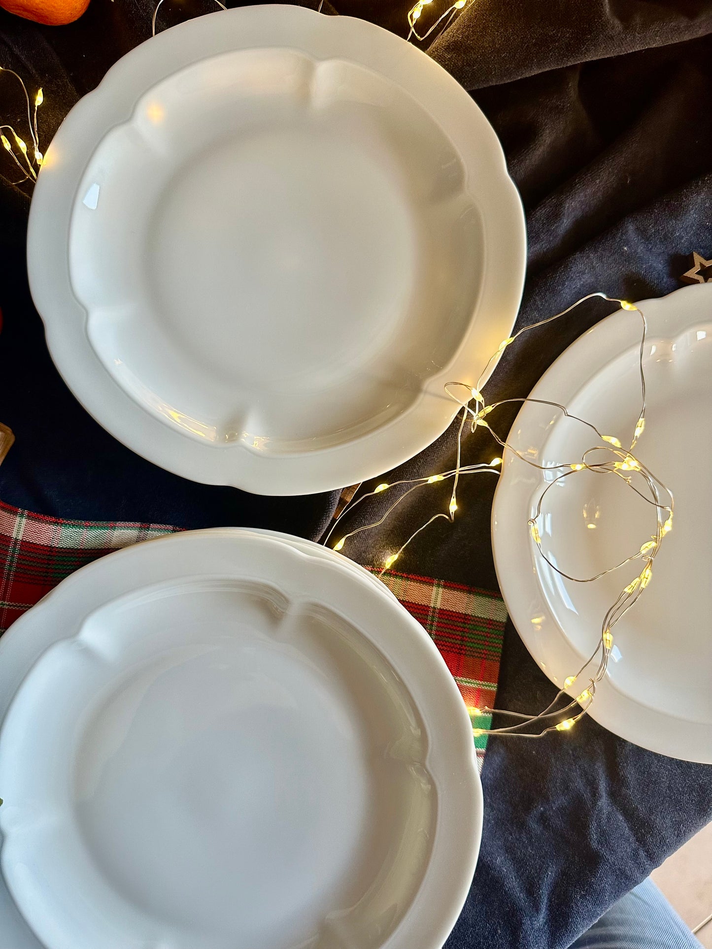 6 assiettes à dessert en porcelaine blanche De Raymonde à Zoé