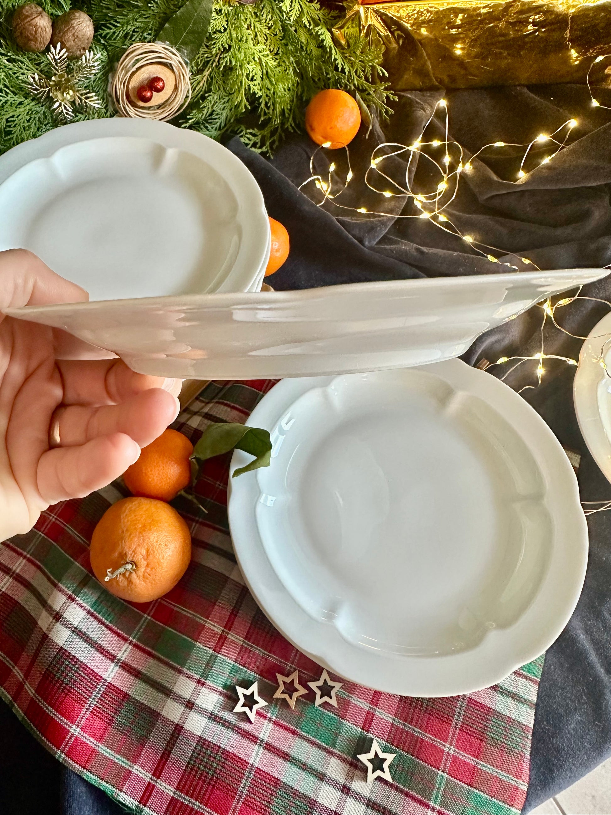 6 assiettes à dessert en porcelaine blanche De Raymonde à Zoé