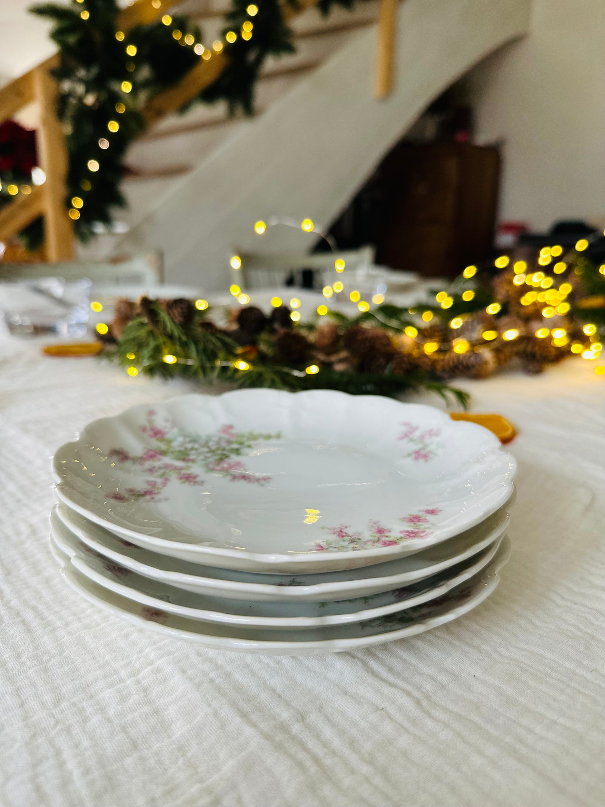 4 assiettes à dessert en porcelaine De Raymonde à Zoé