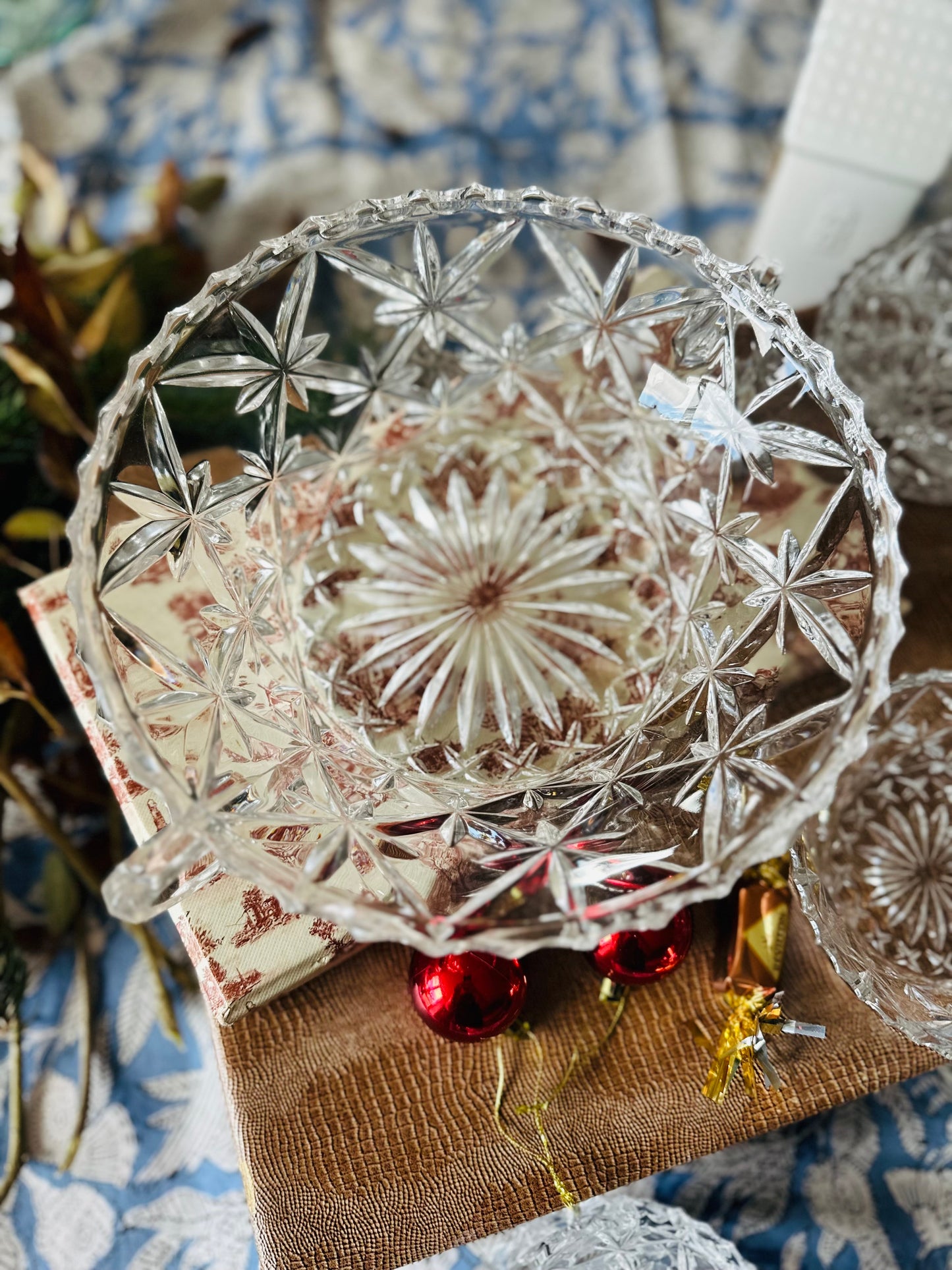 Ensemble grande coupe et 8 petites coupes De Raymonde à Zoé