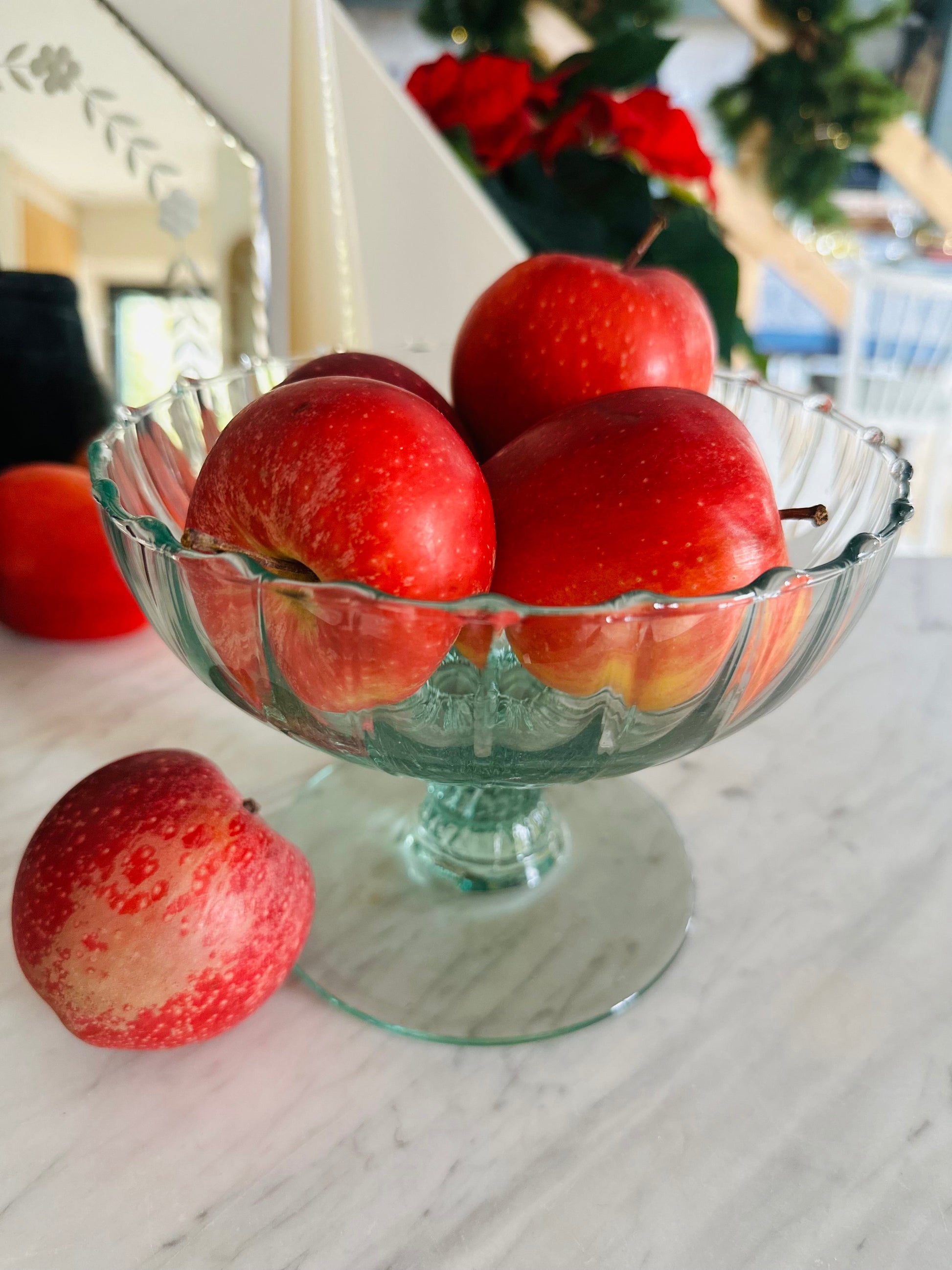 Coupe sur pied en verre verte De Raymonde à Zoé