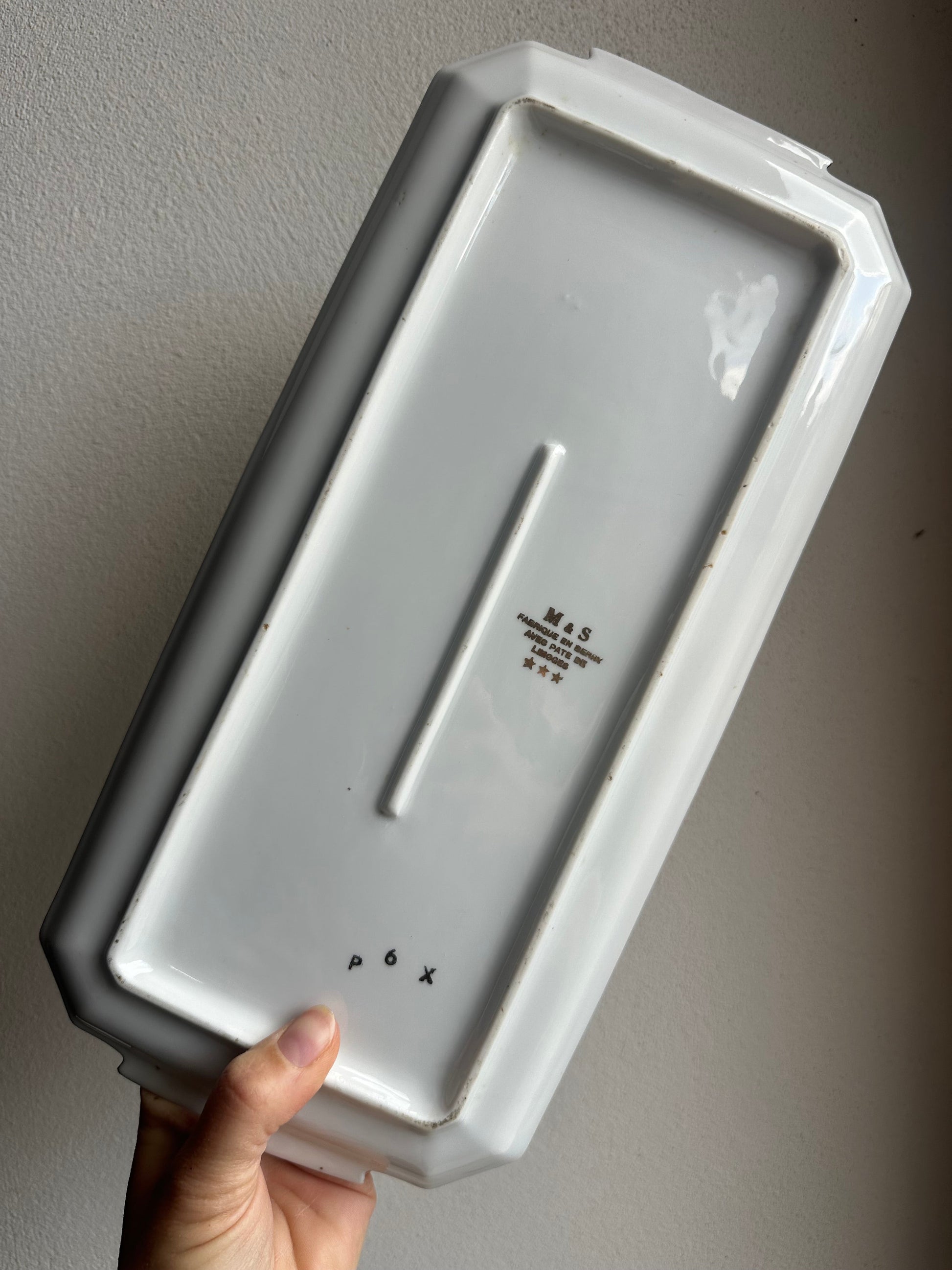 Plat a cake en porcelaine de Limoges De Raymonde à Zoé