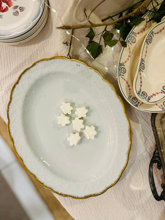 Très grand plat oval en porcelaine et liseré doré Bernardaud (Copie) De Raymonde à Zoé