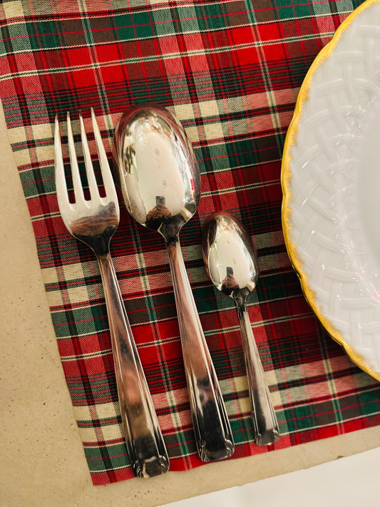 Ménagère complète en métal argenté 37 pièces De Raymonde à Zoé