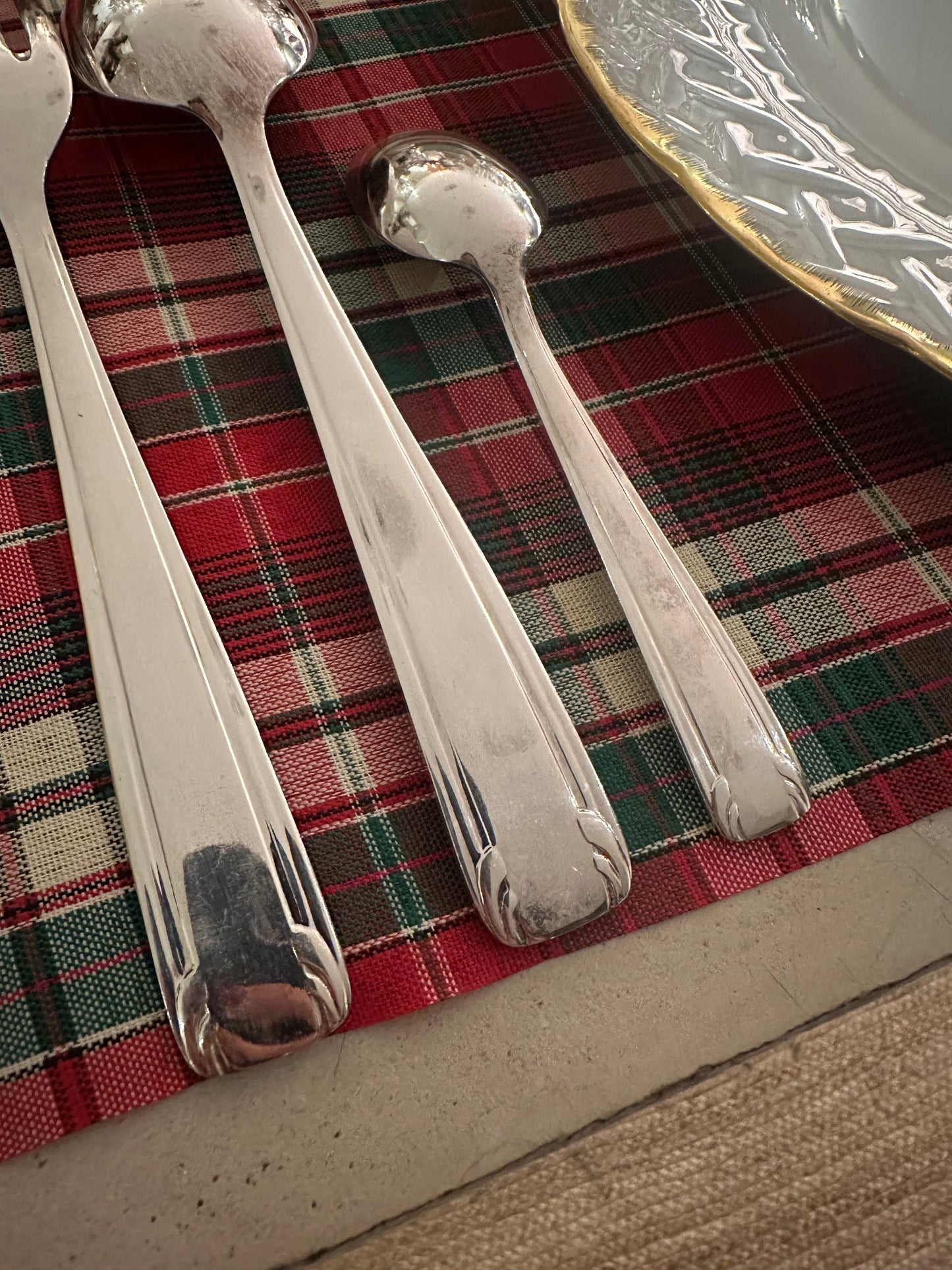 Ménagère complète en métal argenté 37 pièces De Raymonde à Zoé