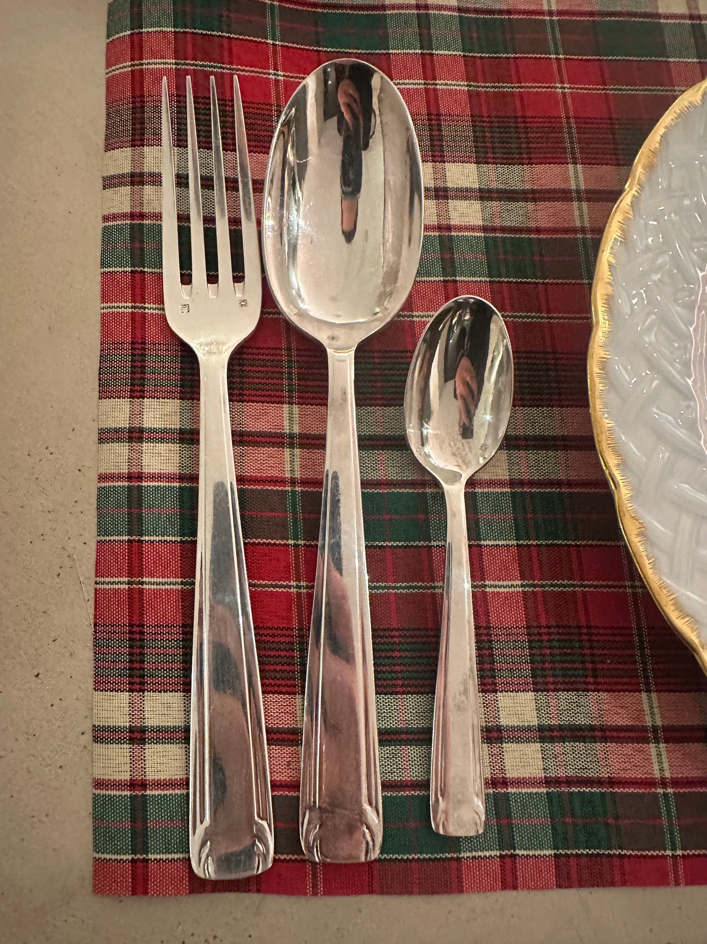 Ménagère complète en métal argenté 37 pièces De Raymonde à Zoé